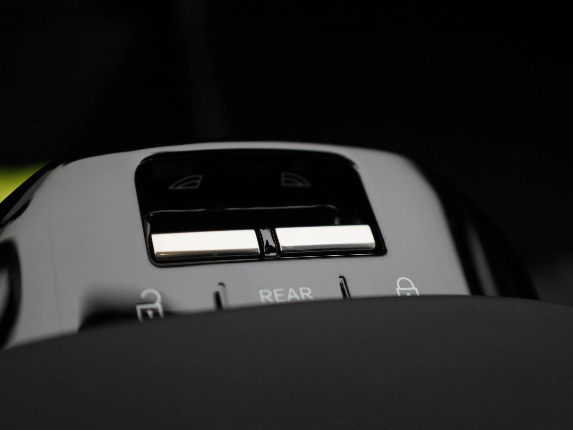 Volvo-EX30-image-19