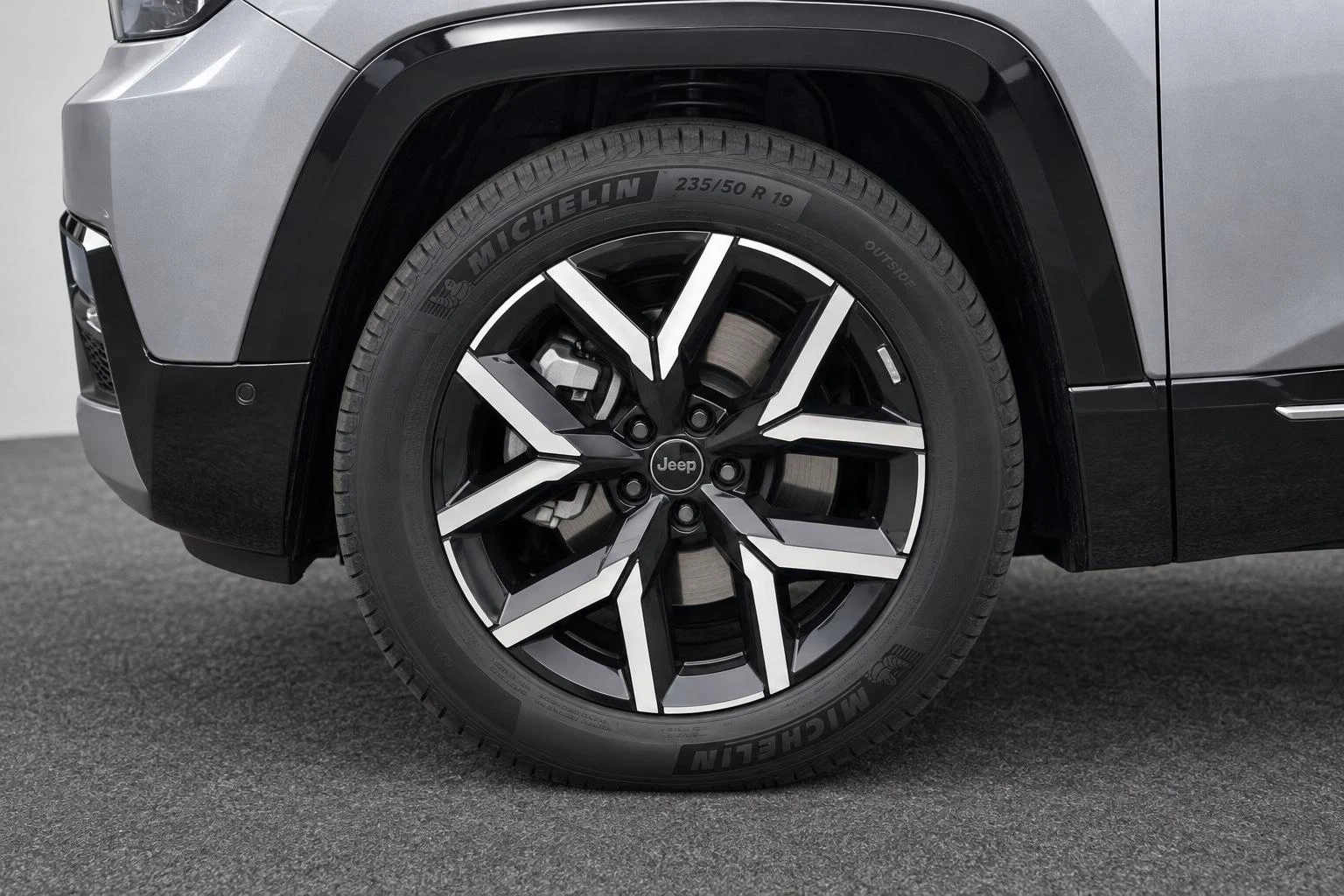 Jeep-Compass-image-13