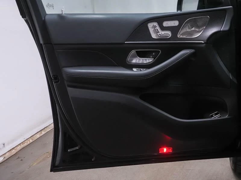 Mercedes-Benz-GLE-image-9