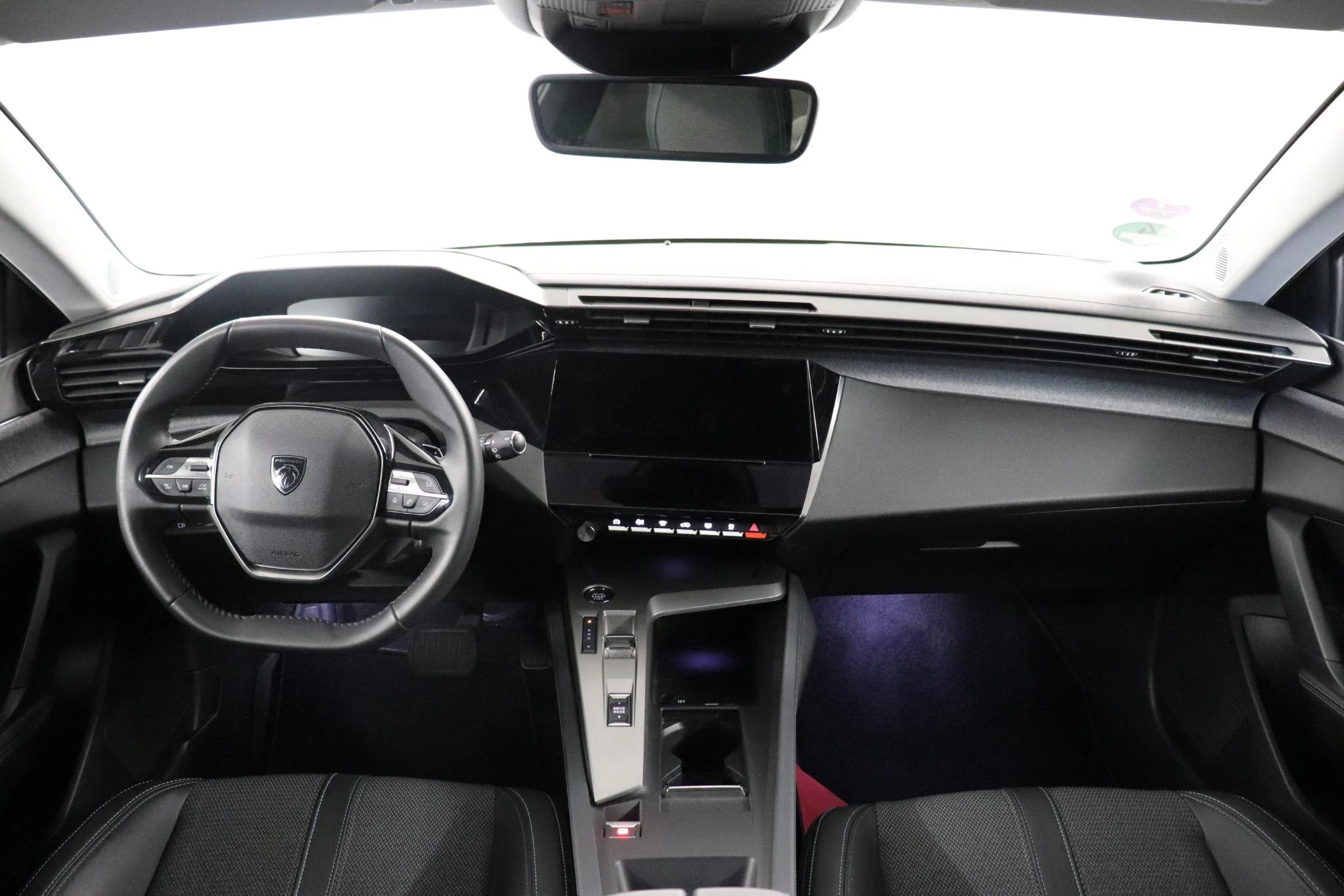 Peugeot-308-image-14