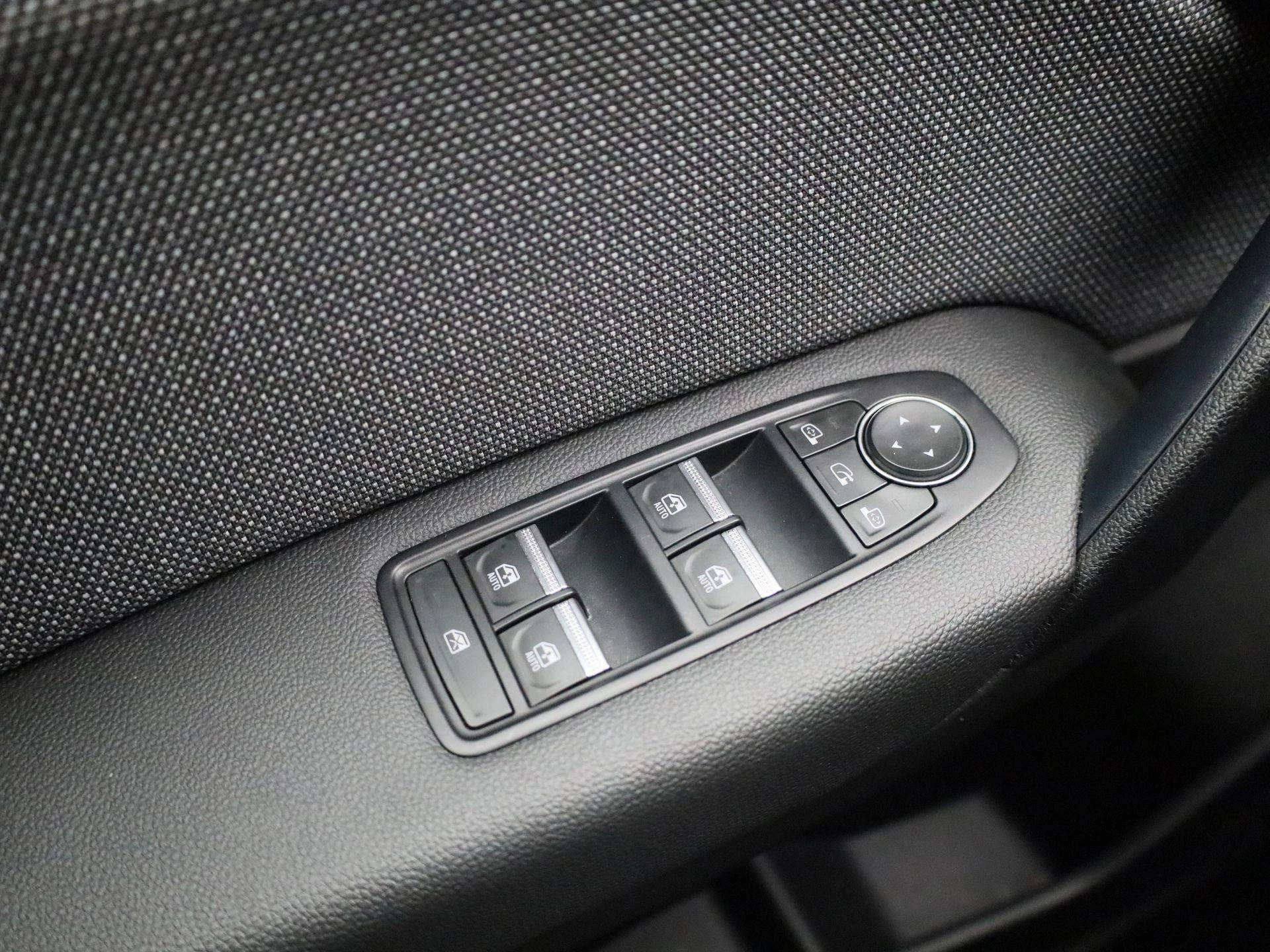 Renault Captur 1.6 E-Tech Full Hybrid 145Pk Techno