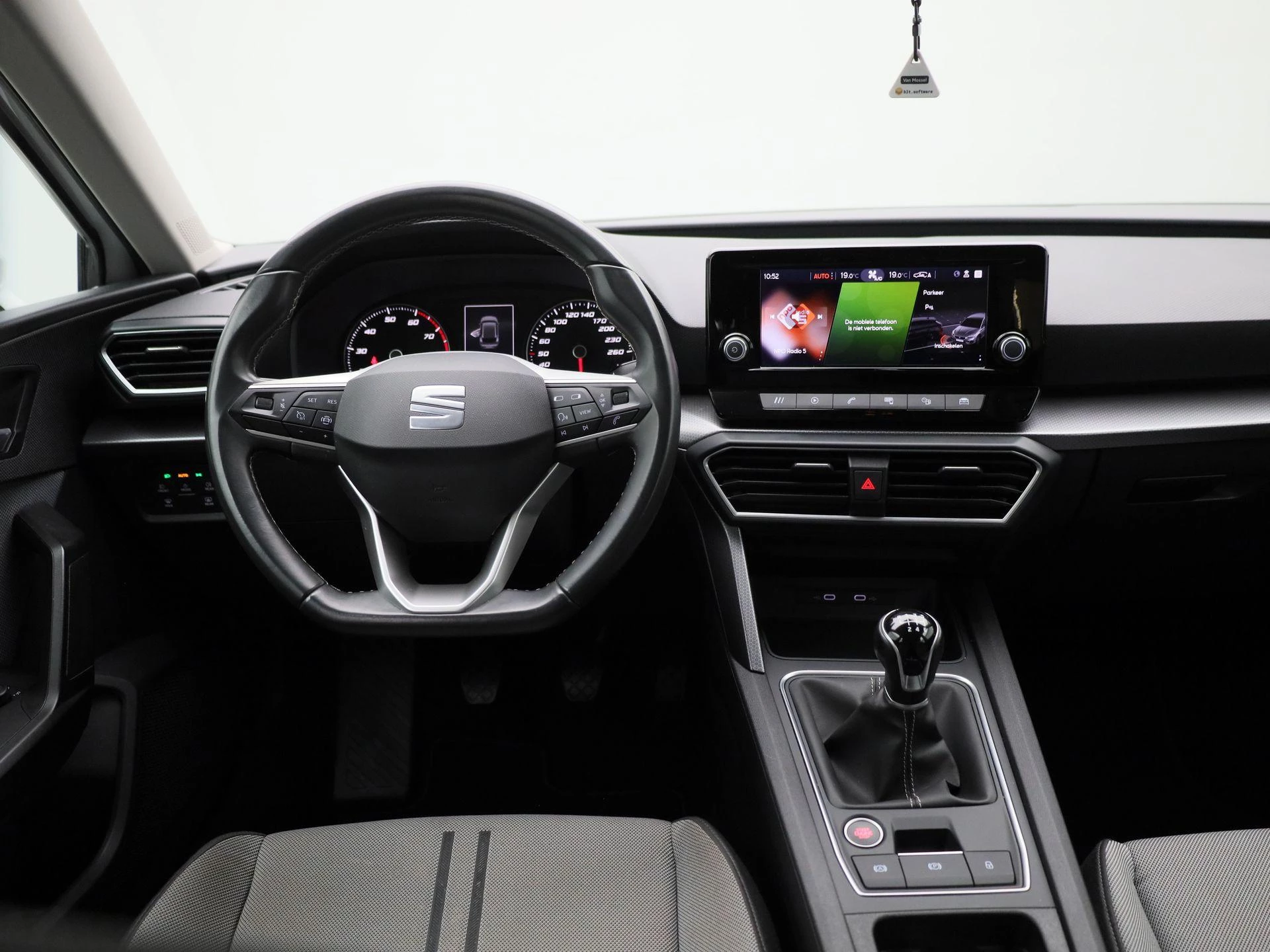 SEAT-Leon-image-6