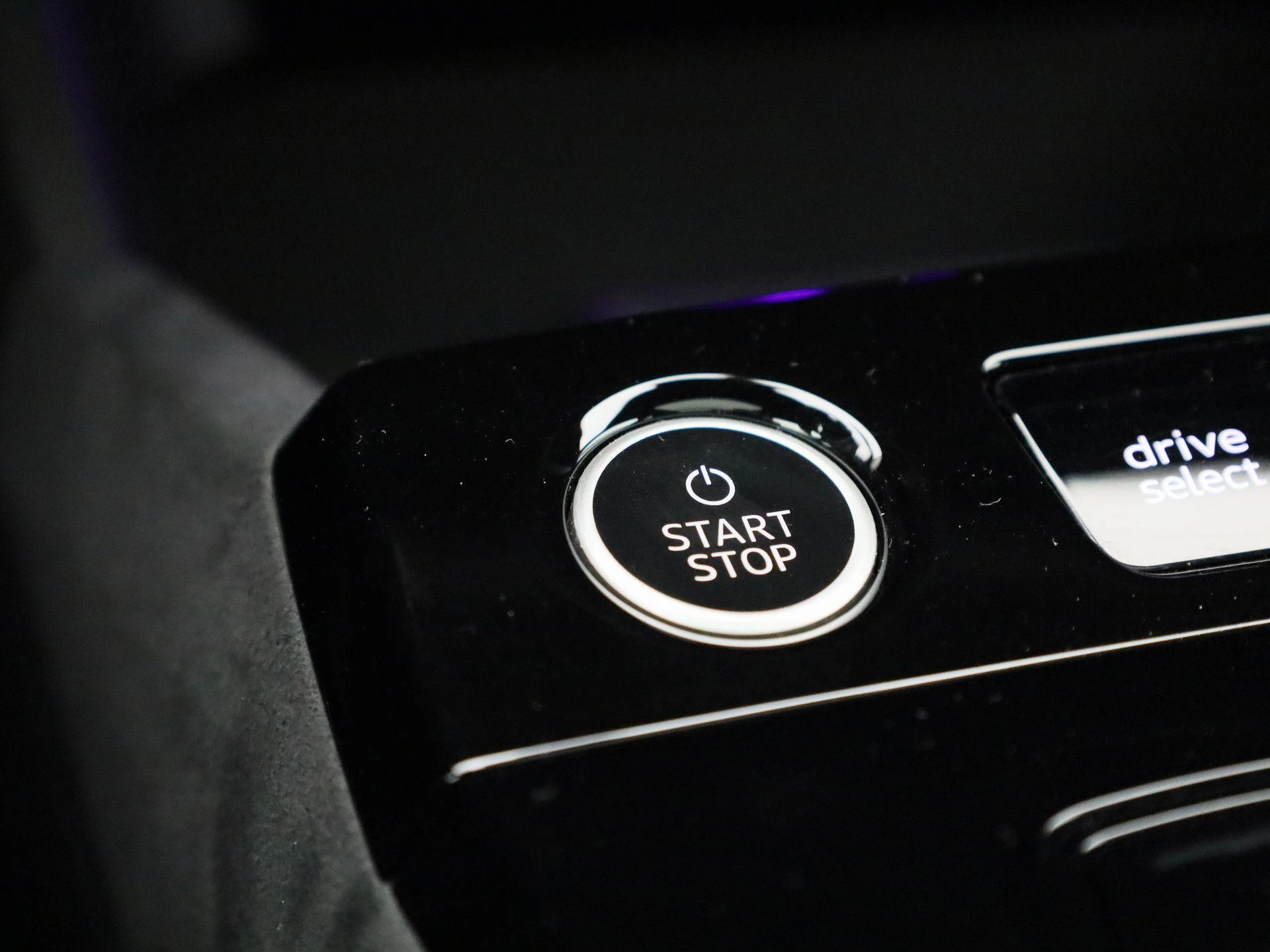 Audi-Q6 e-tron-image-25