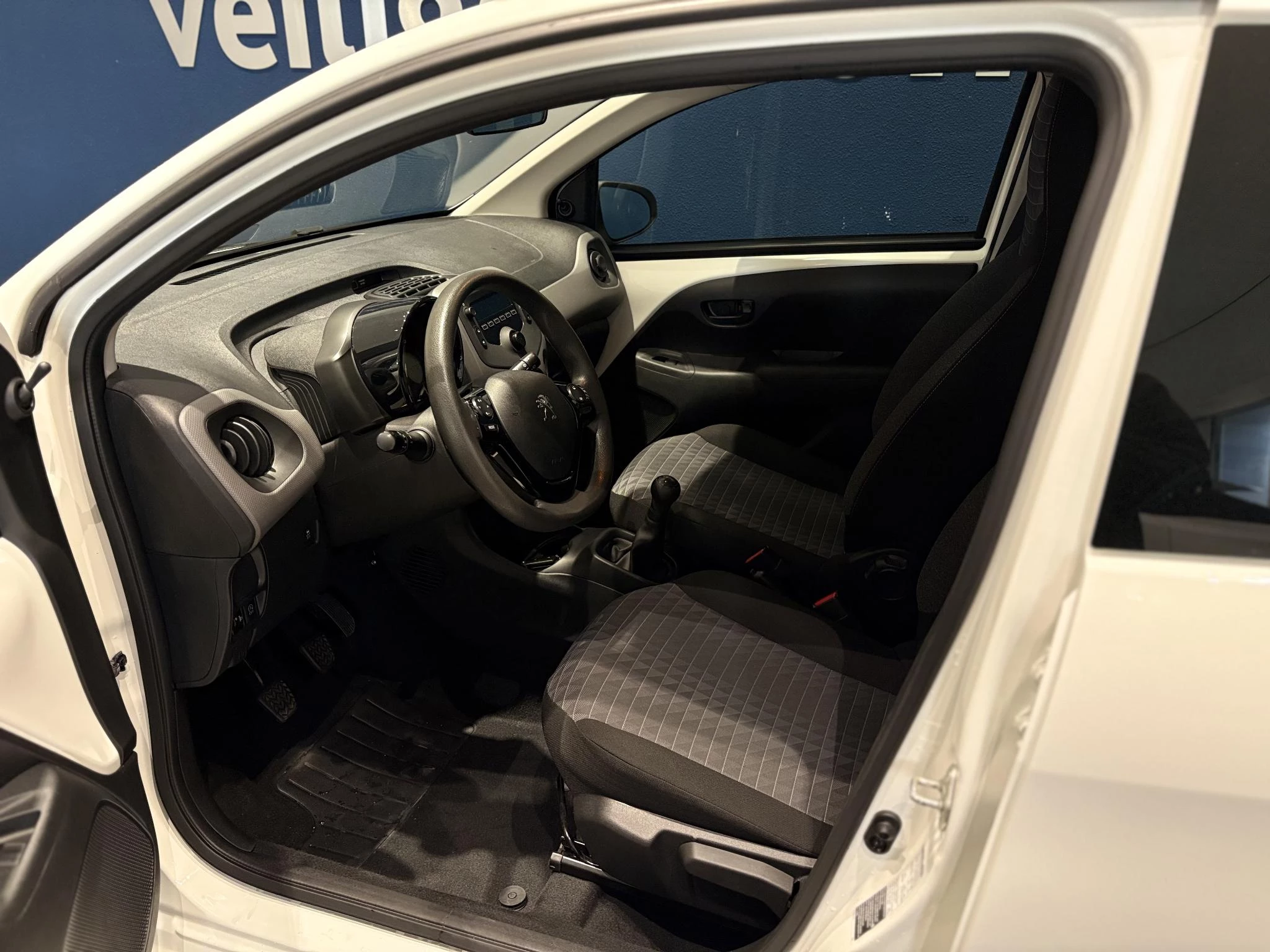 Peugeot-108-image-6