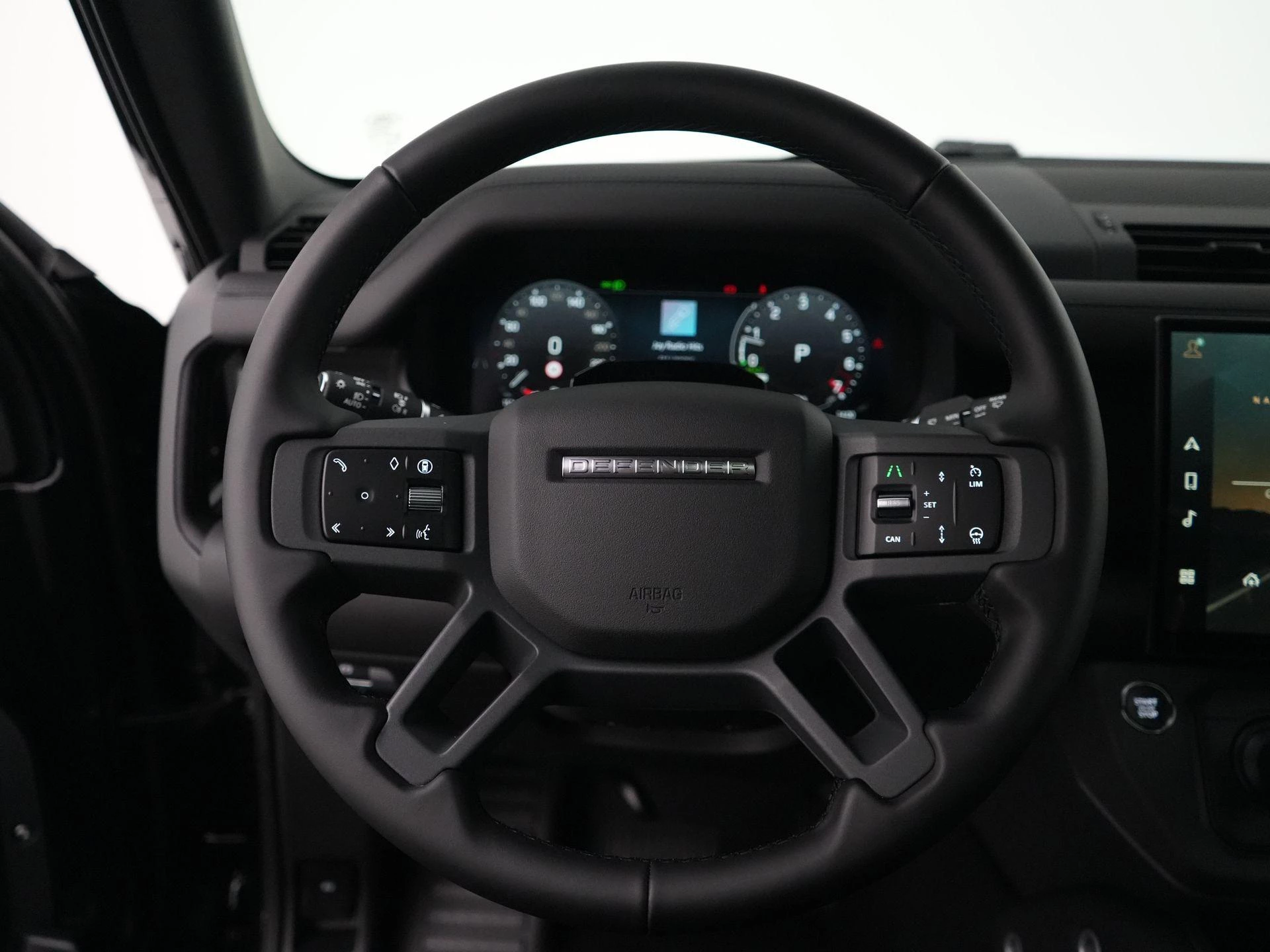 Land Rover-Defender-image-9