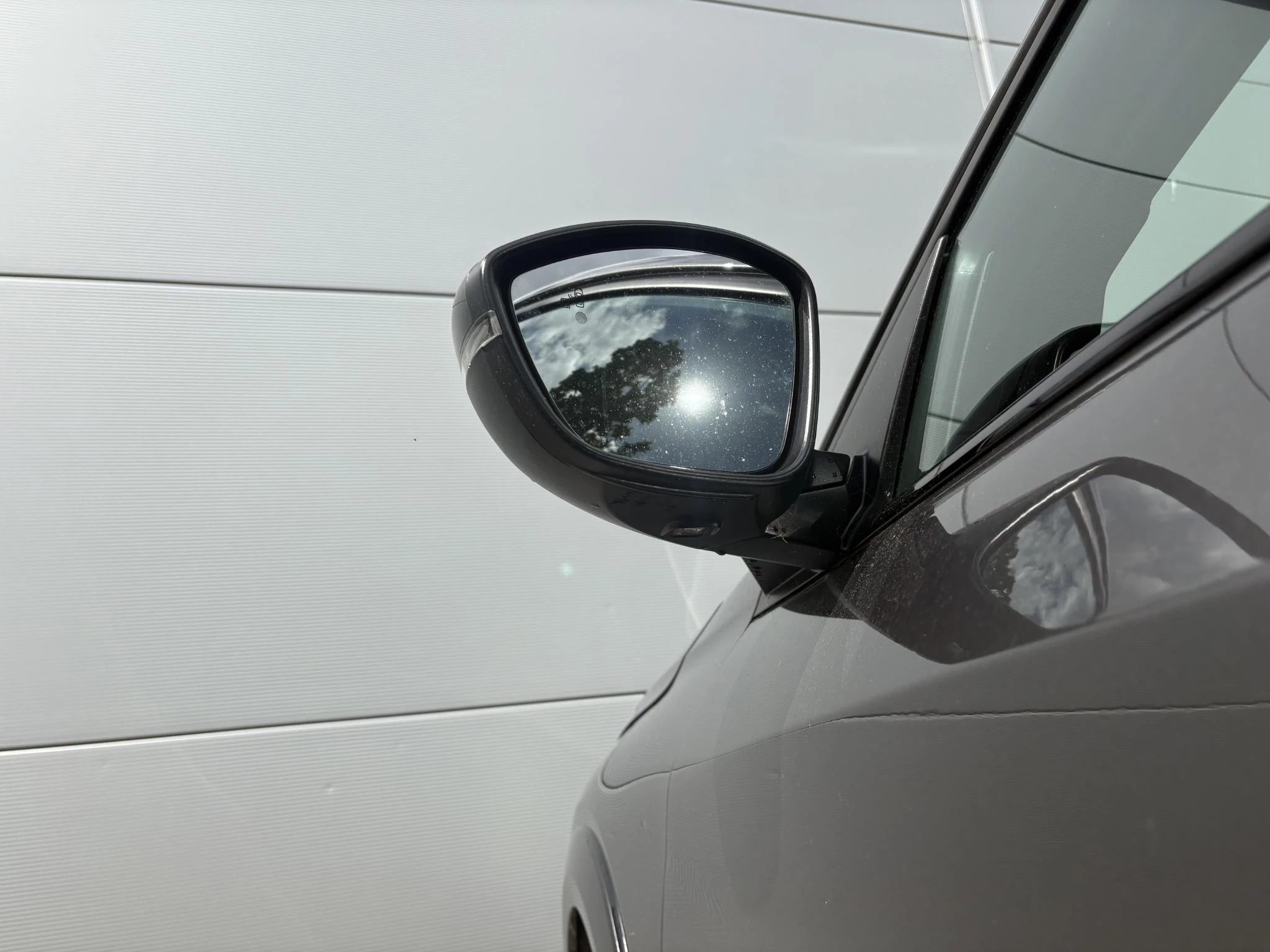Peugeot-208-image-20