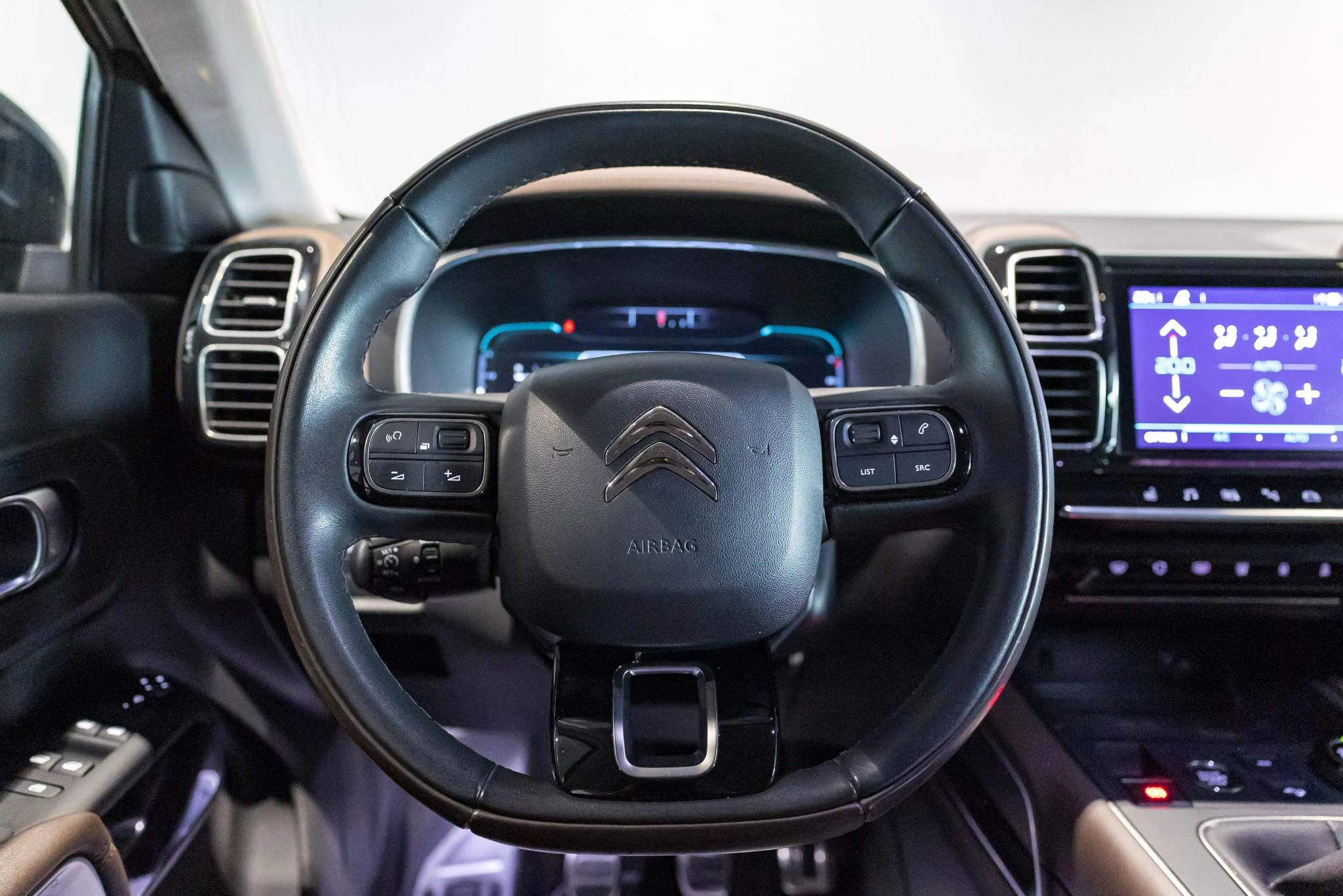 Citroën-C5 Aircross-image-18