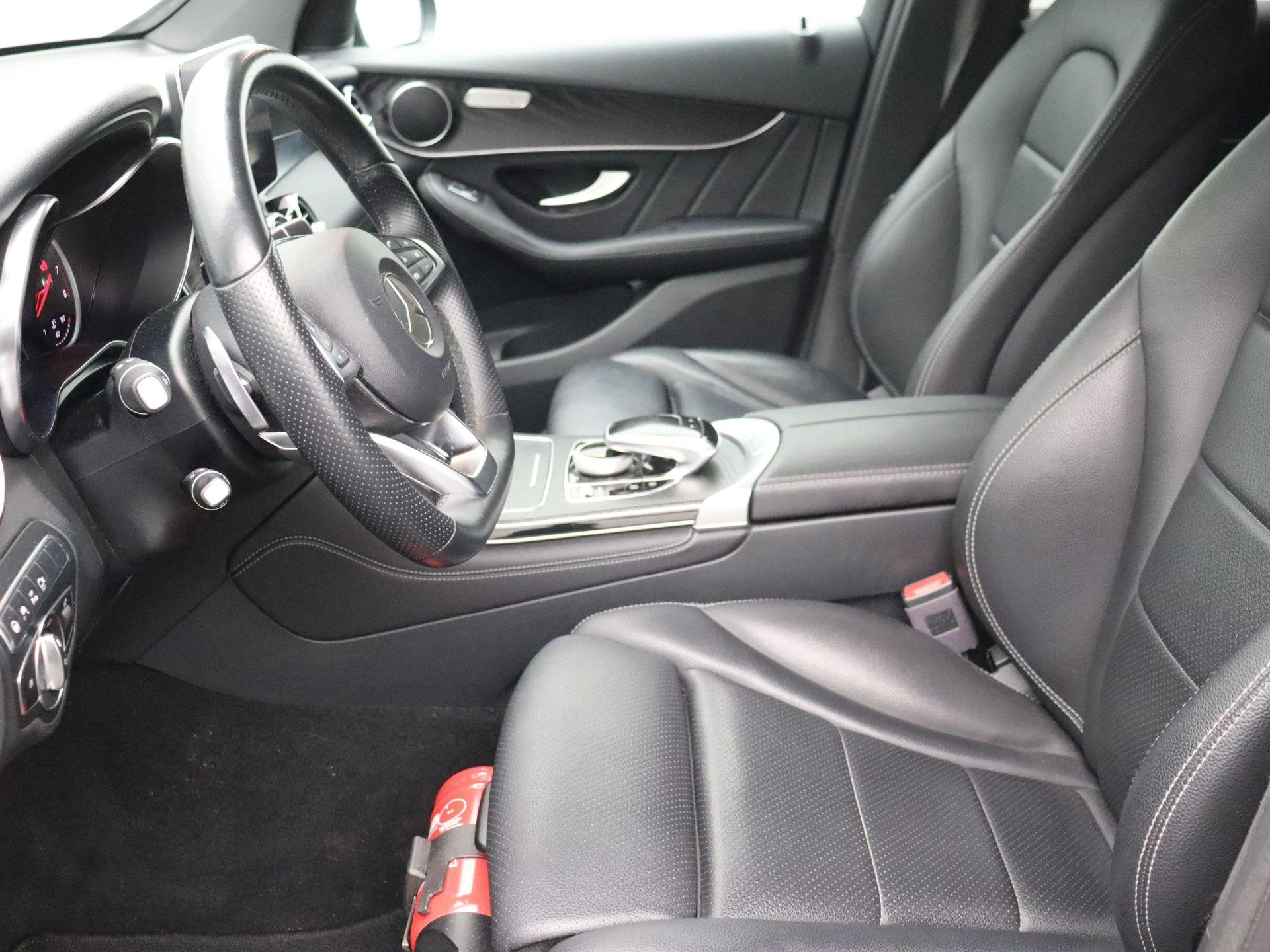 Mercedes-Benz-GLC-image-9