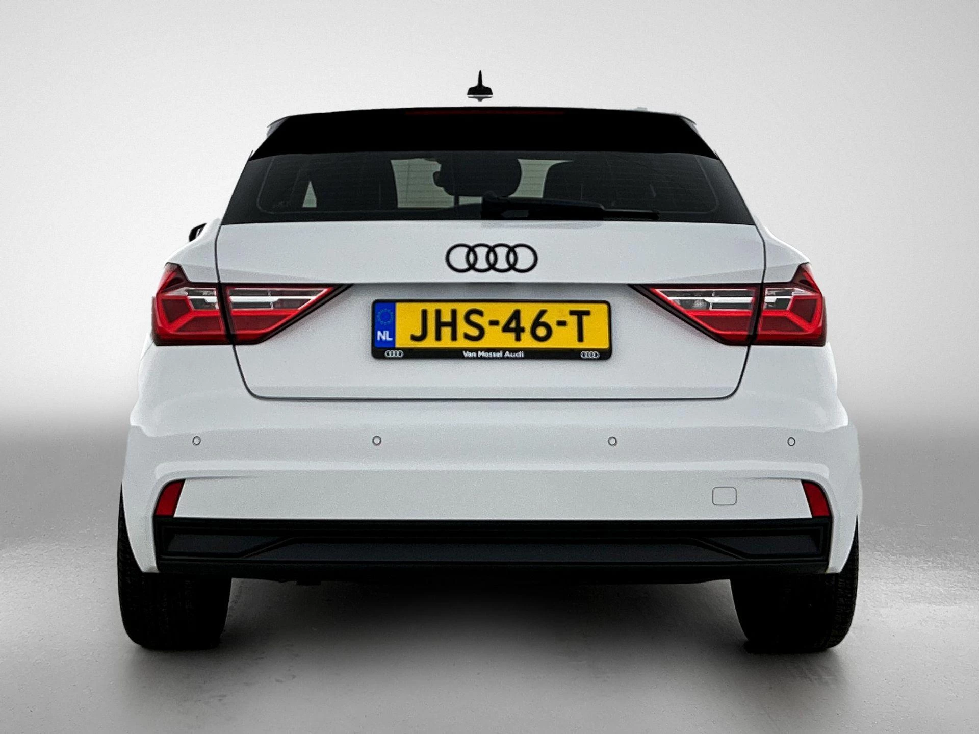 Audi-A1 Sportback-image-2