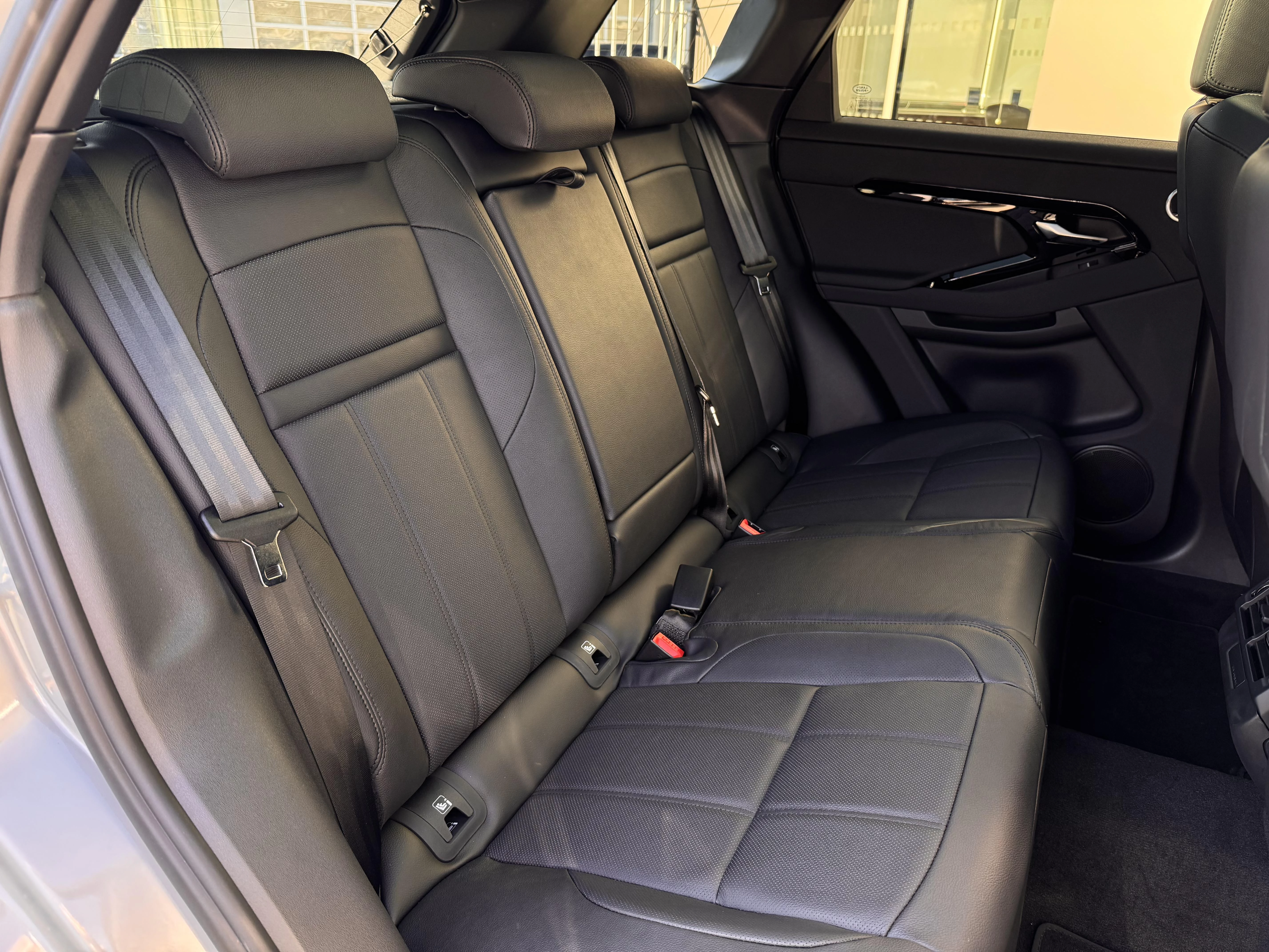 Land Rover Range Rover Evoque P270e Dynamic SE AWD Auto. 26MY