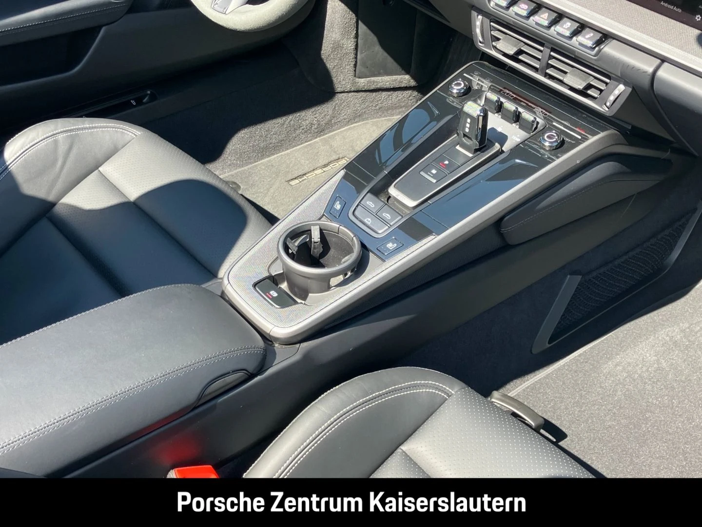 Porsche 911 992 Carrera Cabrio Sportabgas Surround-View carrera