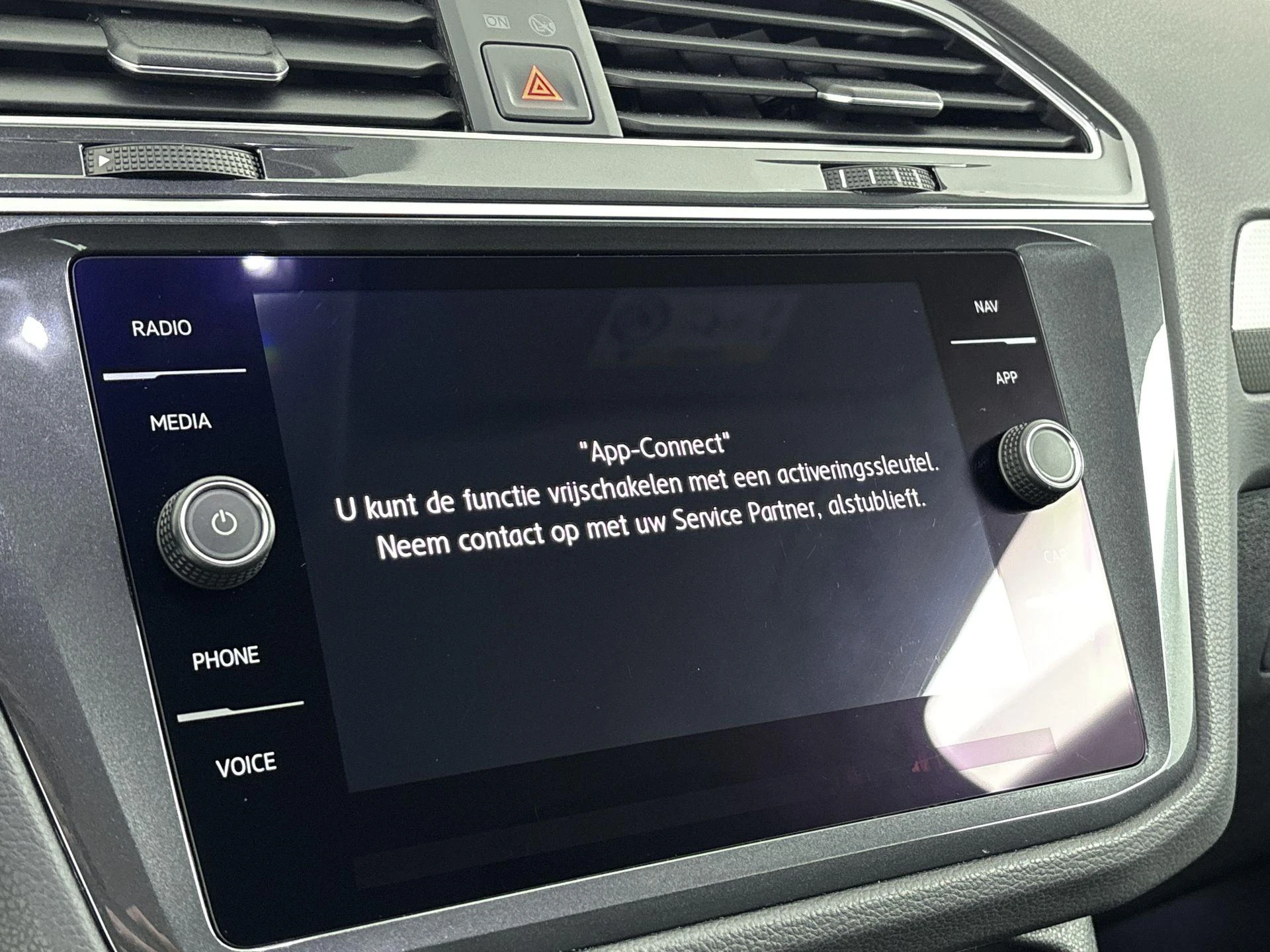 Volkswagen-Tiguan-image-20