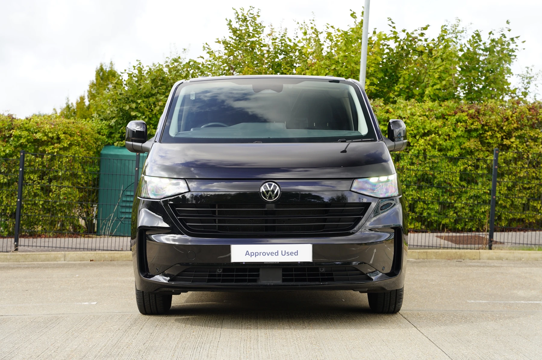 Volkswagen-Transporter-image-6