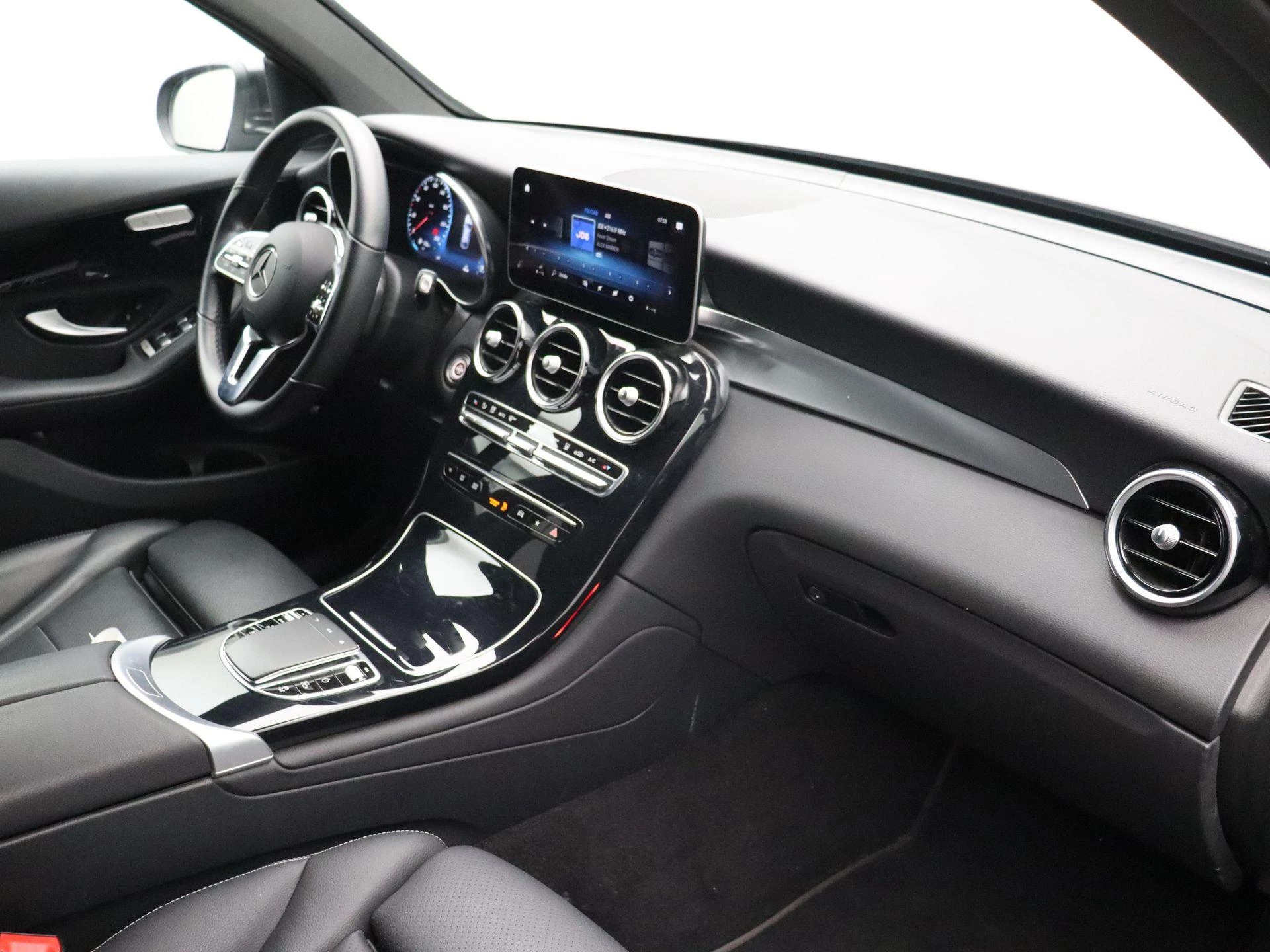 Mercedes-Benz GLC 300 de 4M Business Solution Coupé + LEDER + CARPLAY +