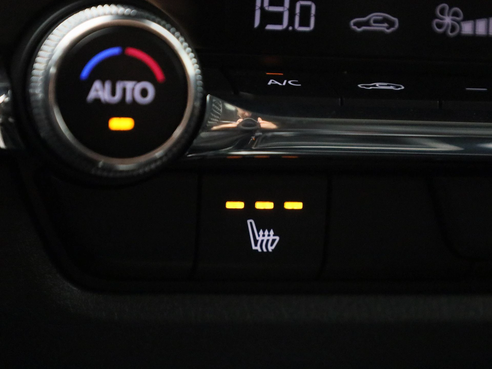 Mazda-CX-30-image-25