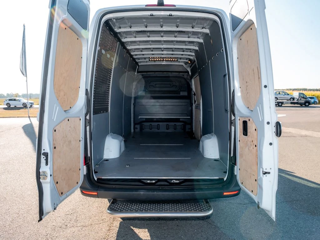 Mercedes-Benz-Sprinter 317-image-15