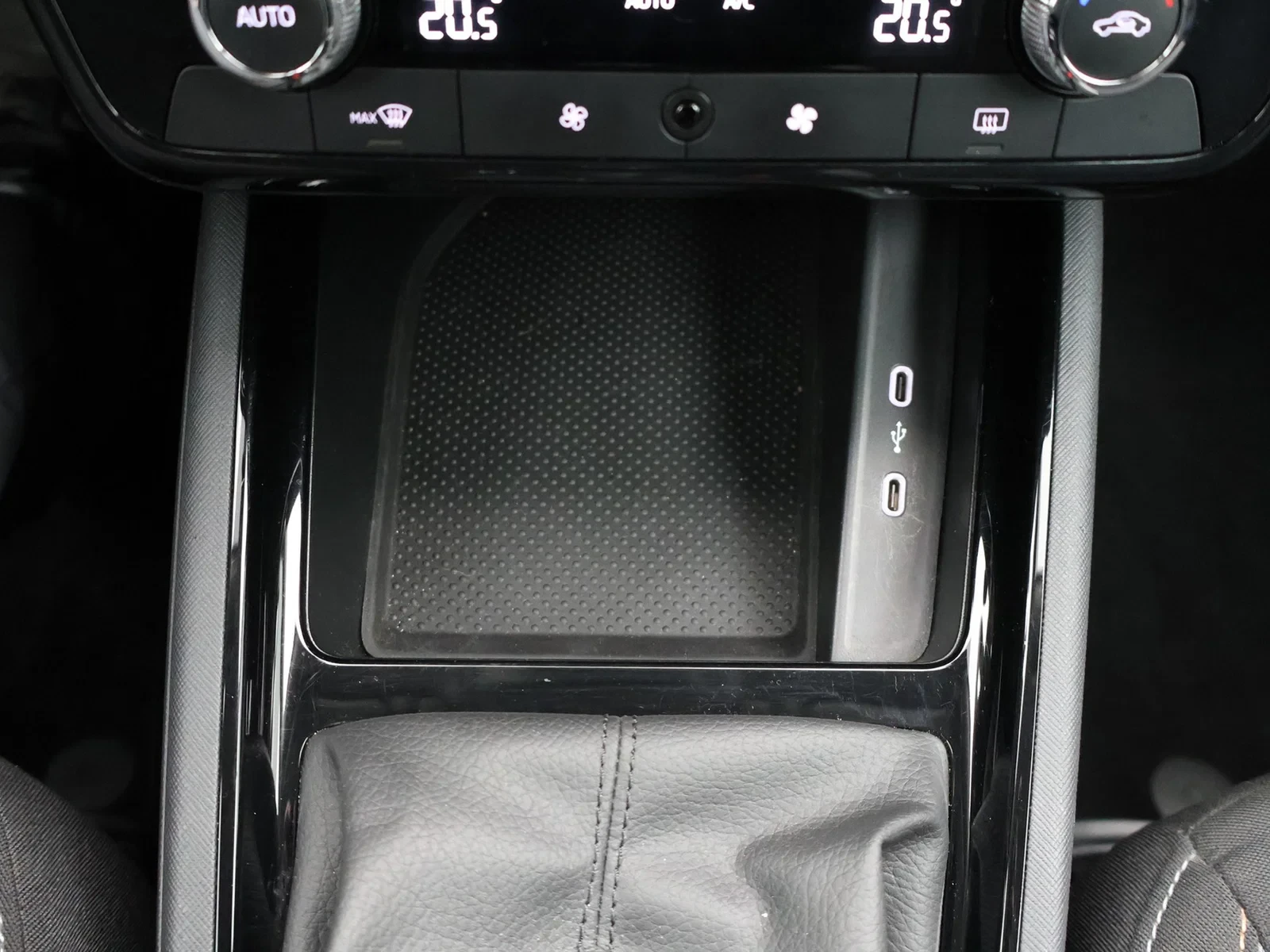Škoda Kamiq Kamiq Selection 1.0TSI 116PK *AUTOMAAT*CAMERA*PDC*CRUISE*VIRTUAL COCKPIT*APP-CONNECT*...*