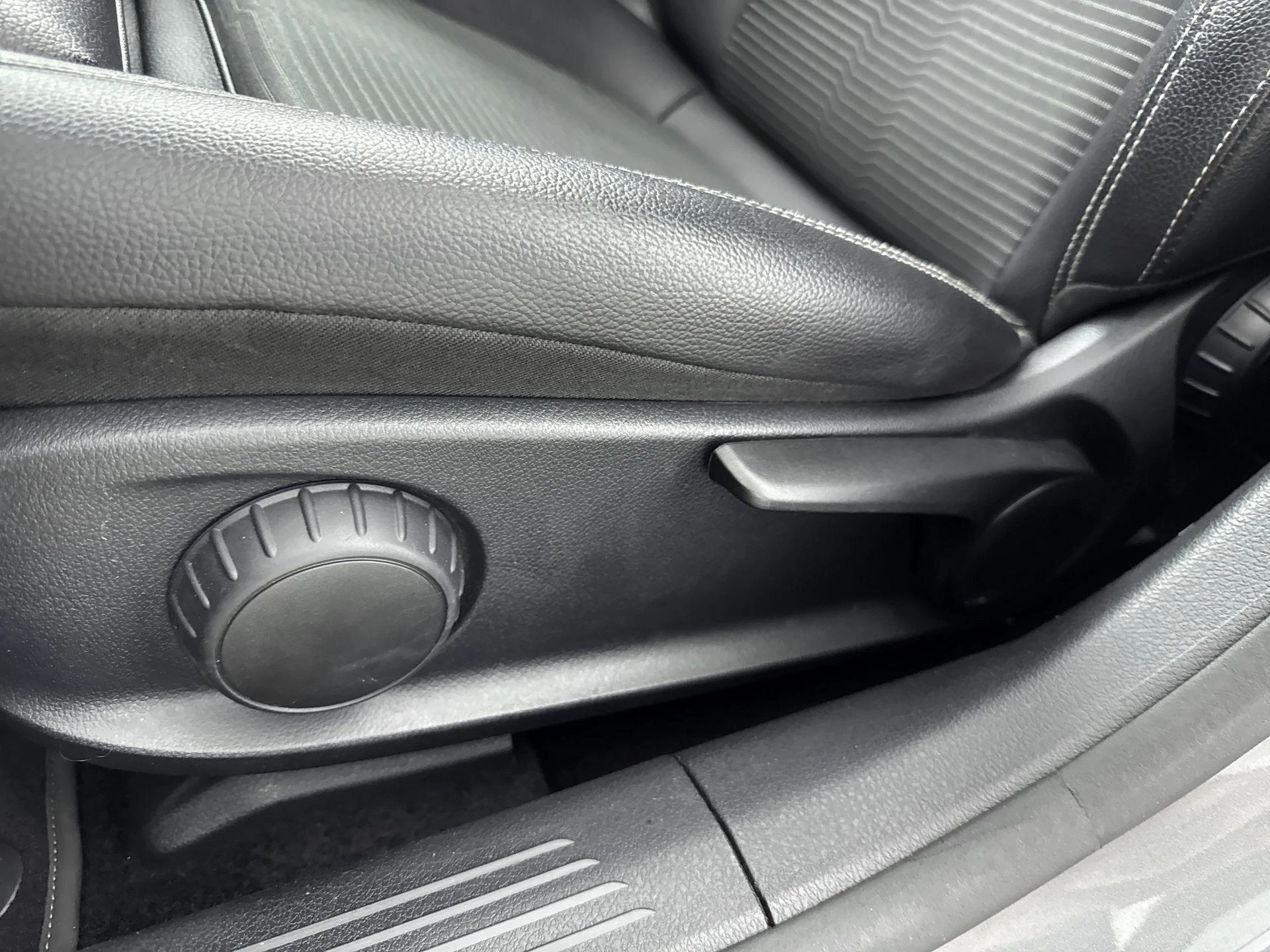 Mercedes-Benz-A-Klasse-image-17