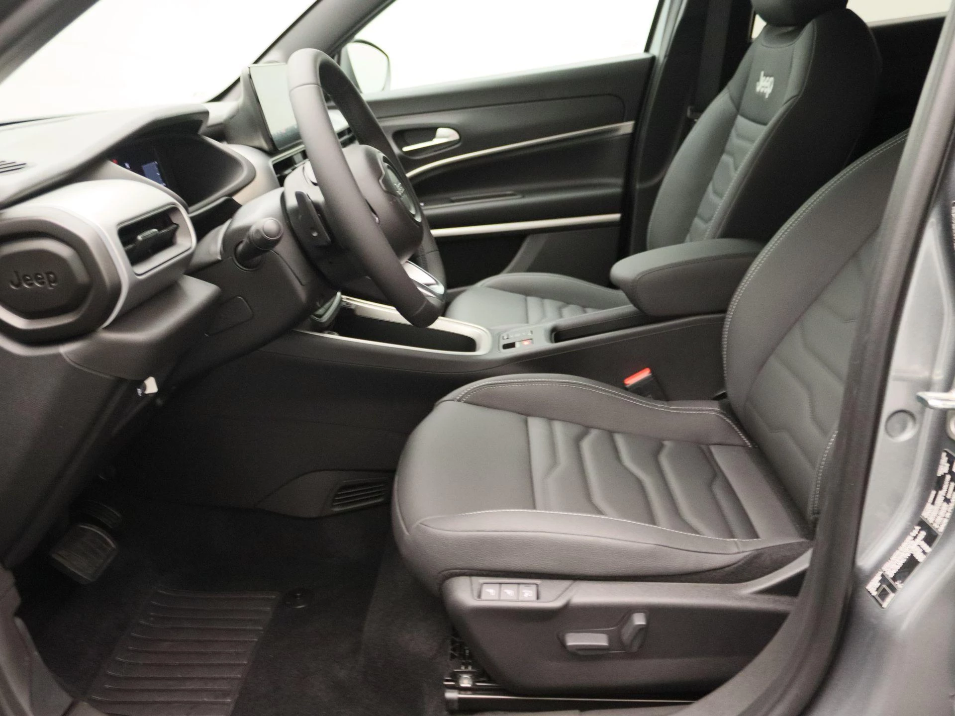 Jeep-Avenger-image-11