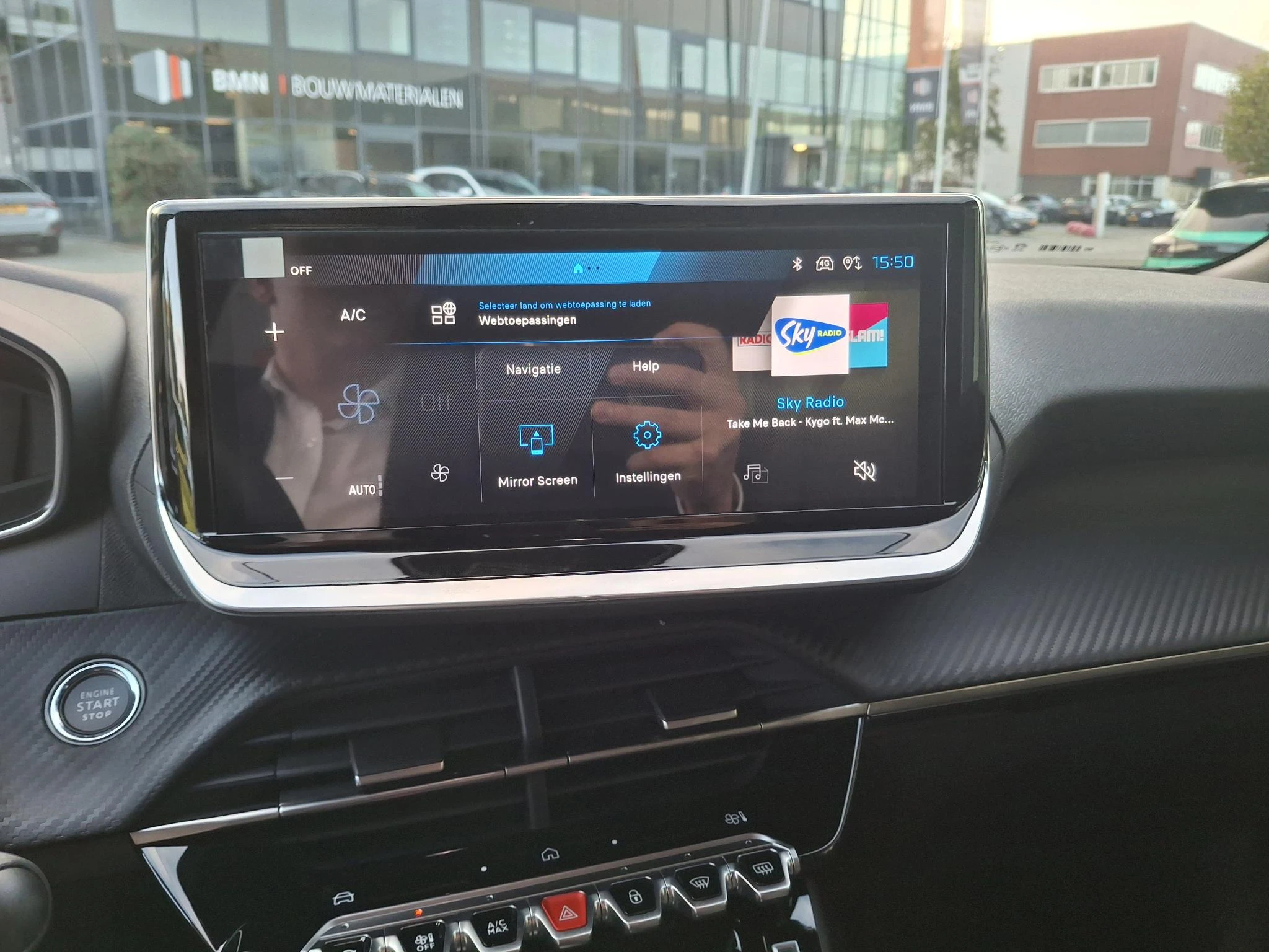 Peugeot-2008-image-23