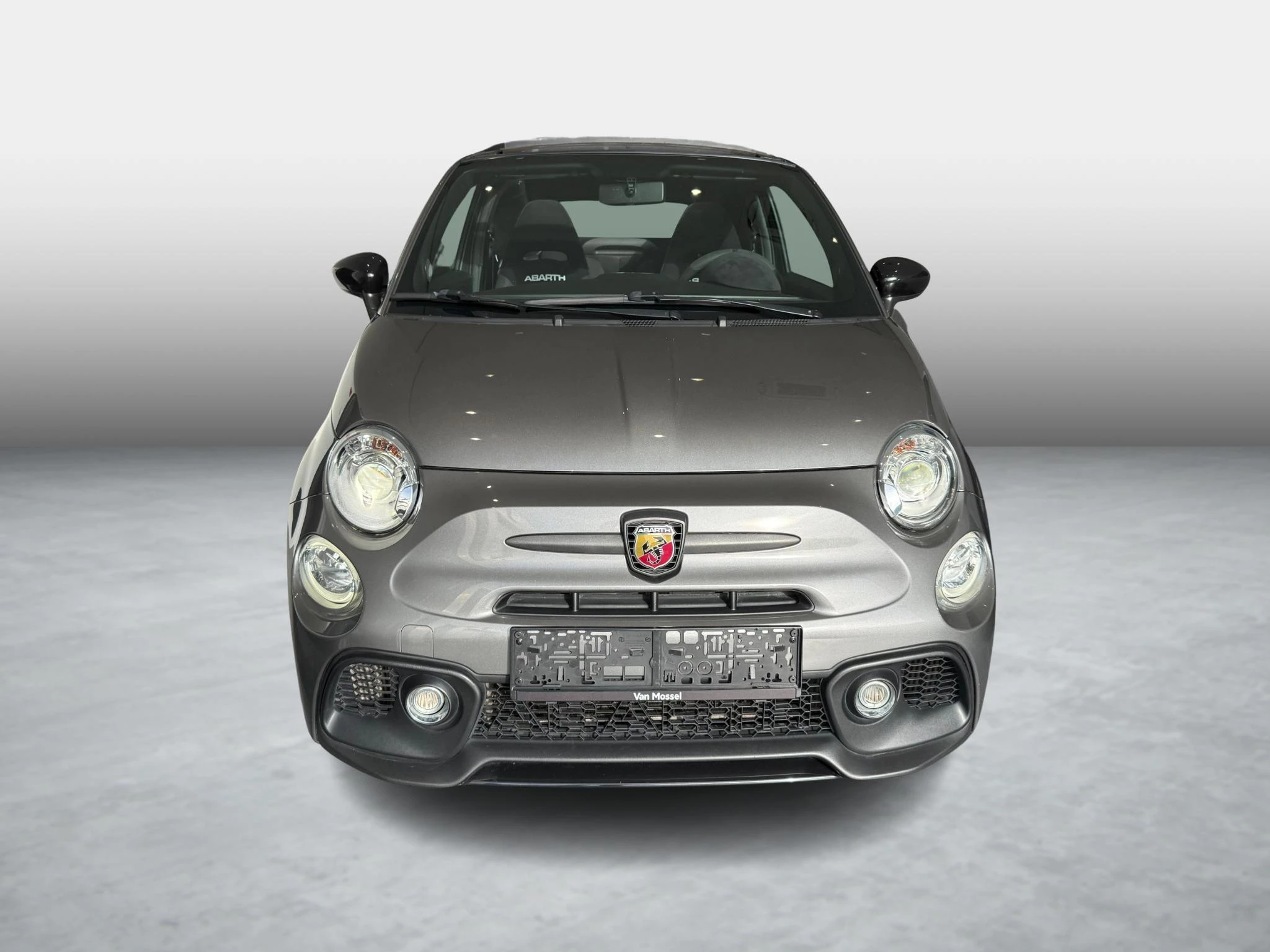 Abarth 500C 1.4 T-Jet 595 132kW Competizione