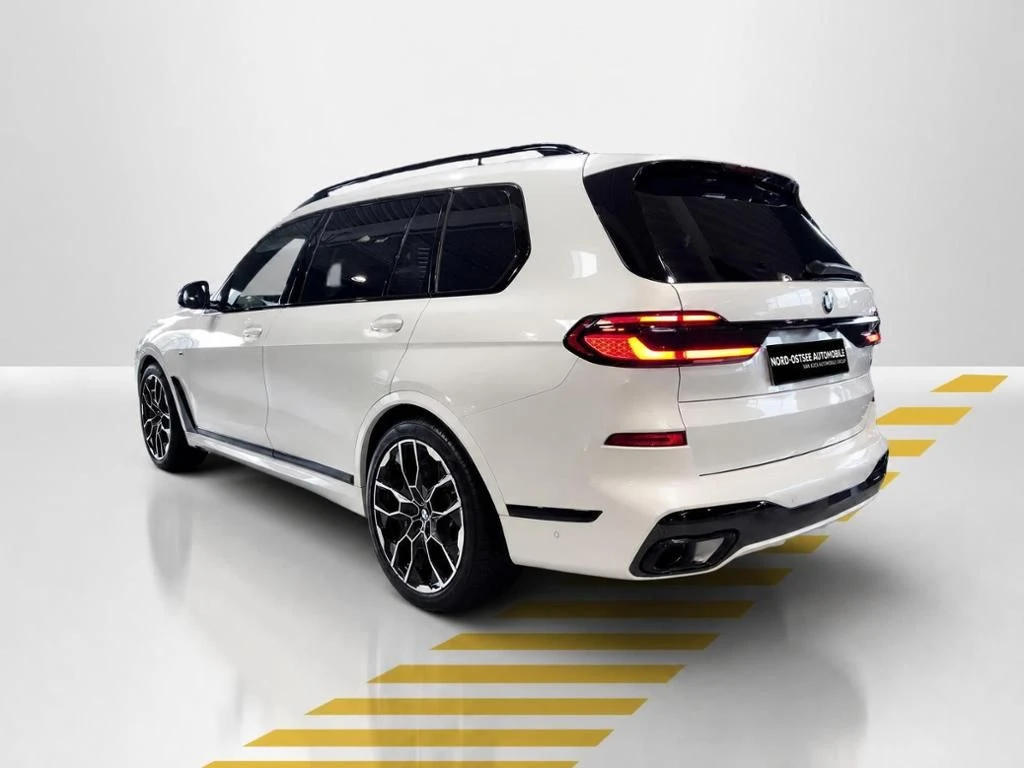BMW-X7-image-11