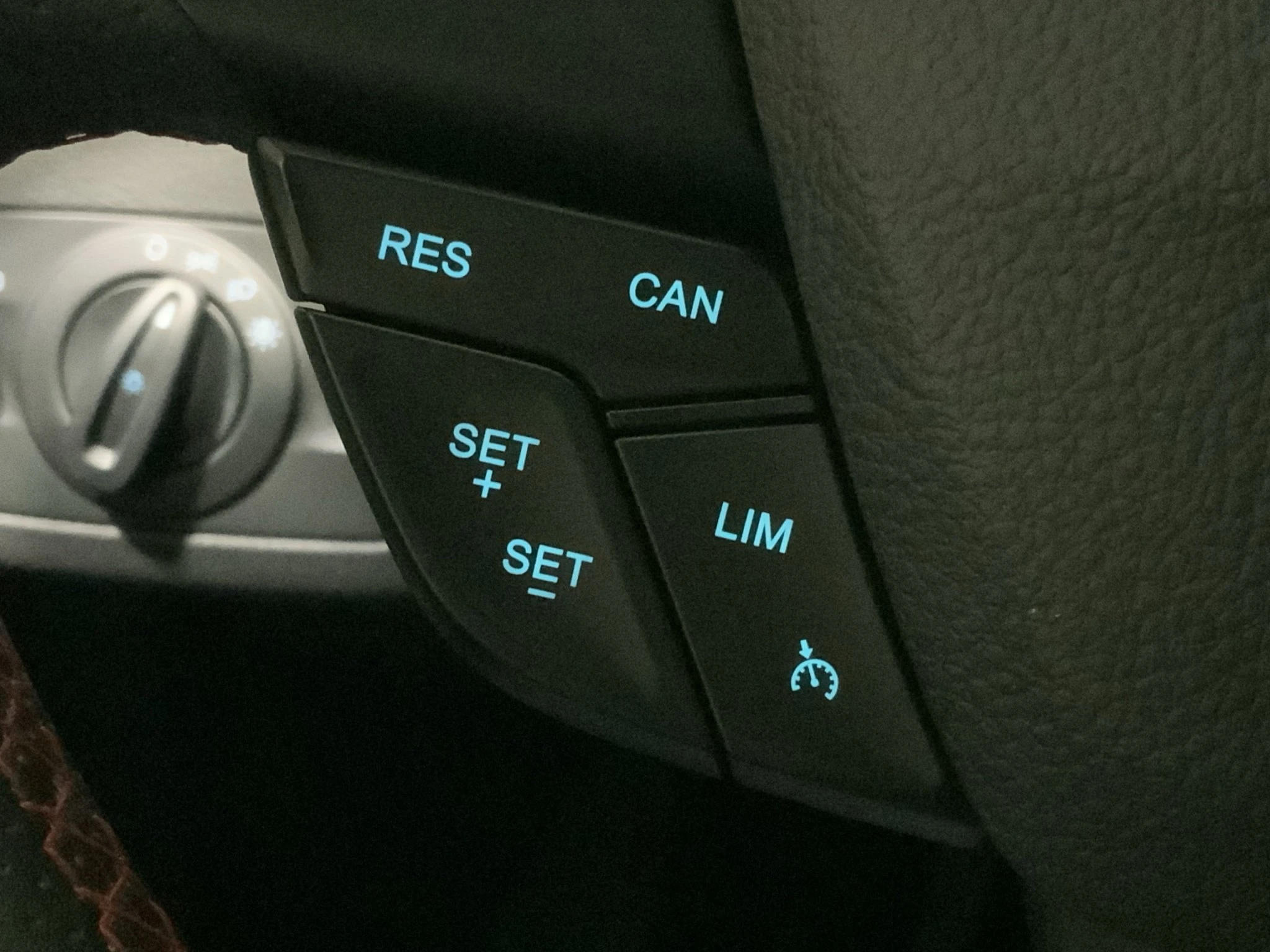 Ford Kuga 1.5 EcoBoost ST-Line 4x2 | GJR | Winter-Paket