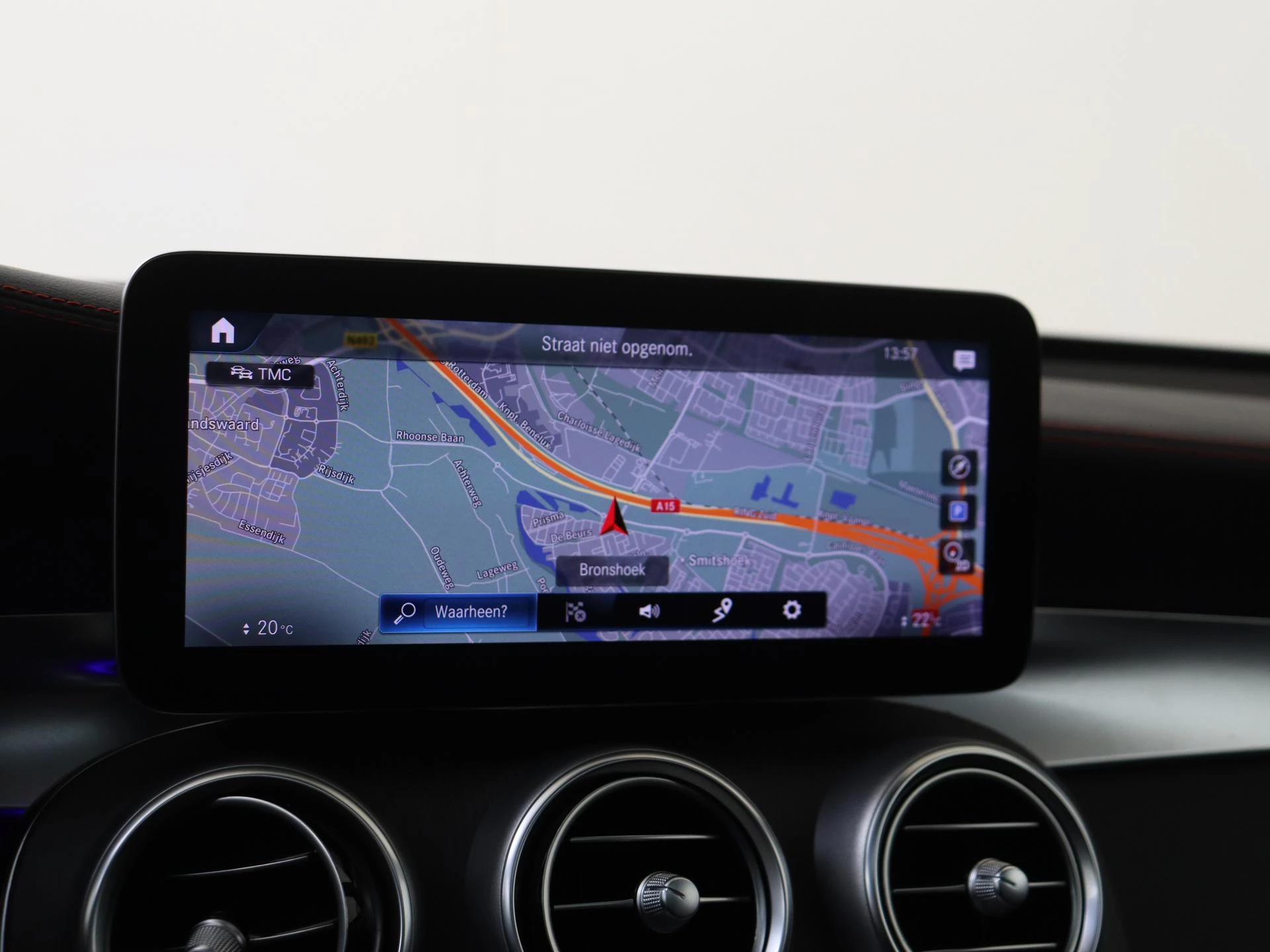 Mercedes-Benz-GLC-image-24