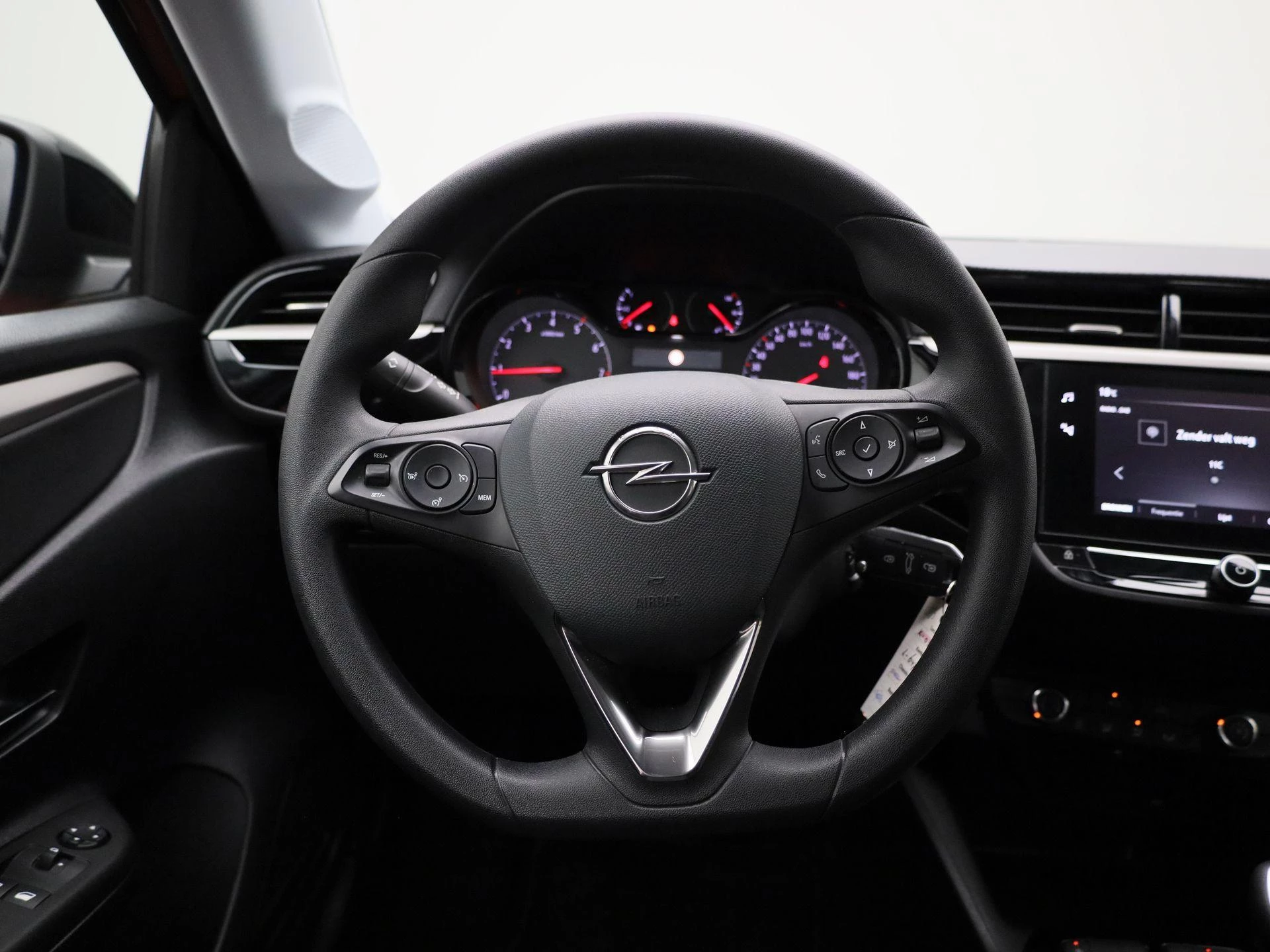 Opel-Corsa-image-6