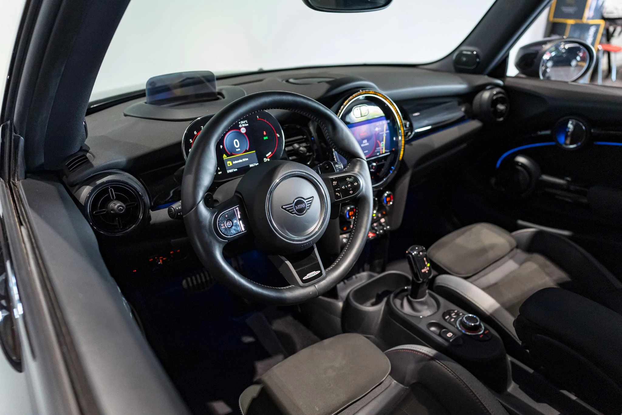 MINI-Cooper-image-13