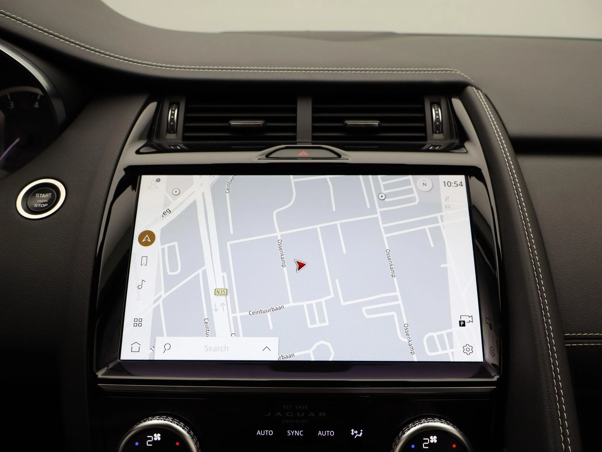 Jaguar-E-PACE-image-15