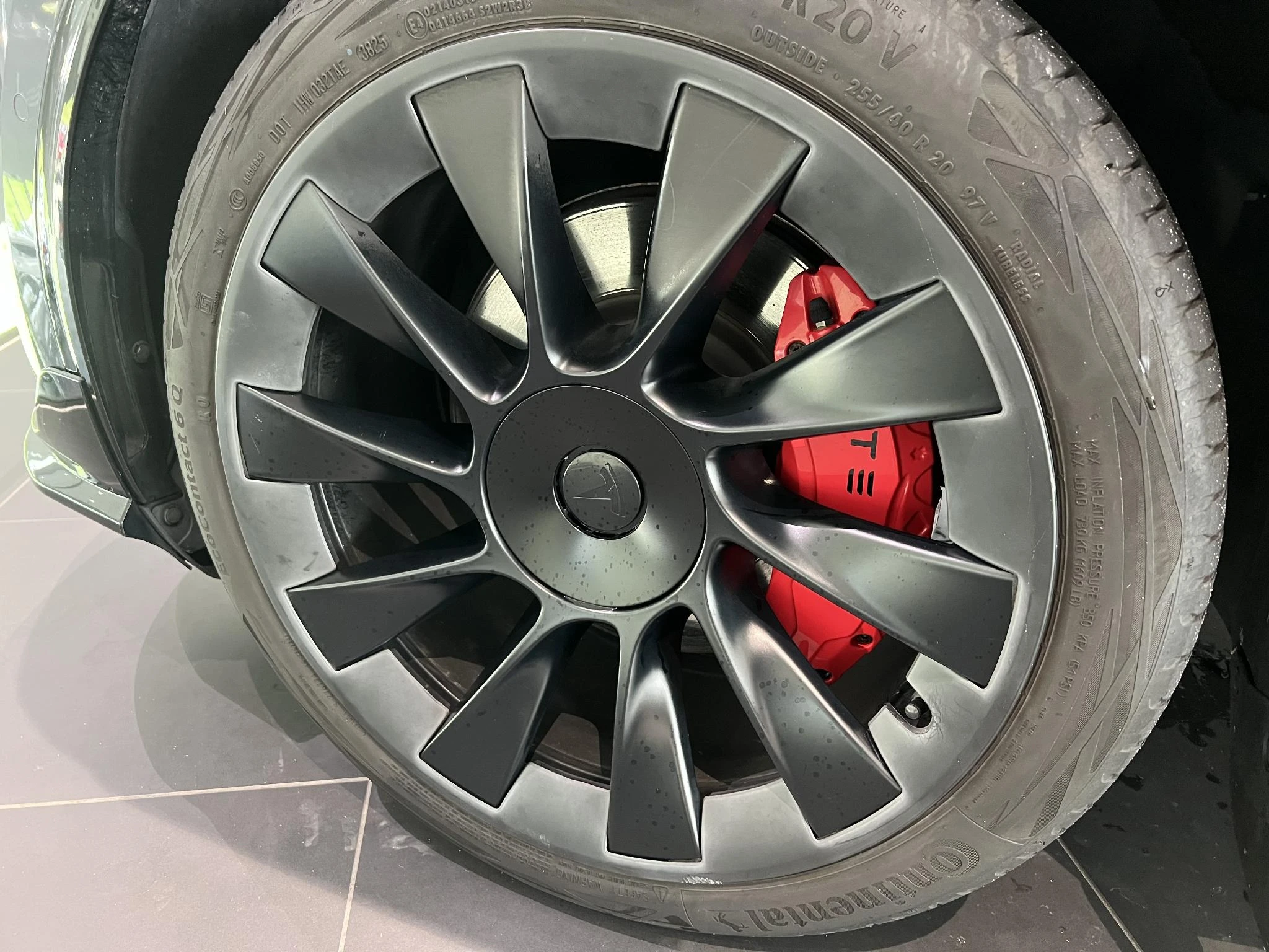 Tesla-Model Y-image-15