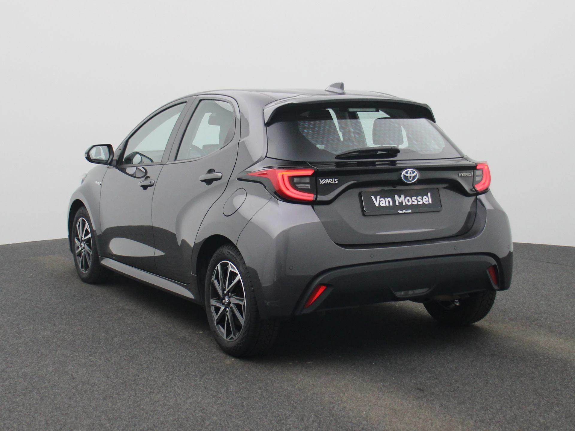 Toyota Yaris 1.5 Hybrid Business Plus