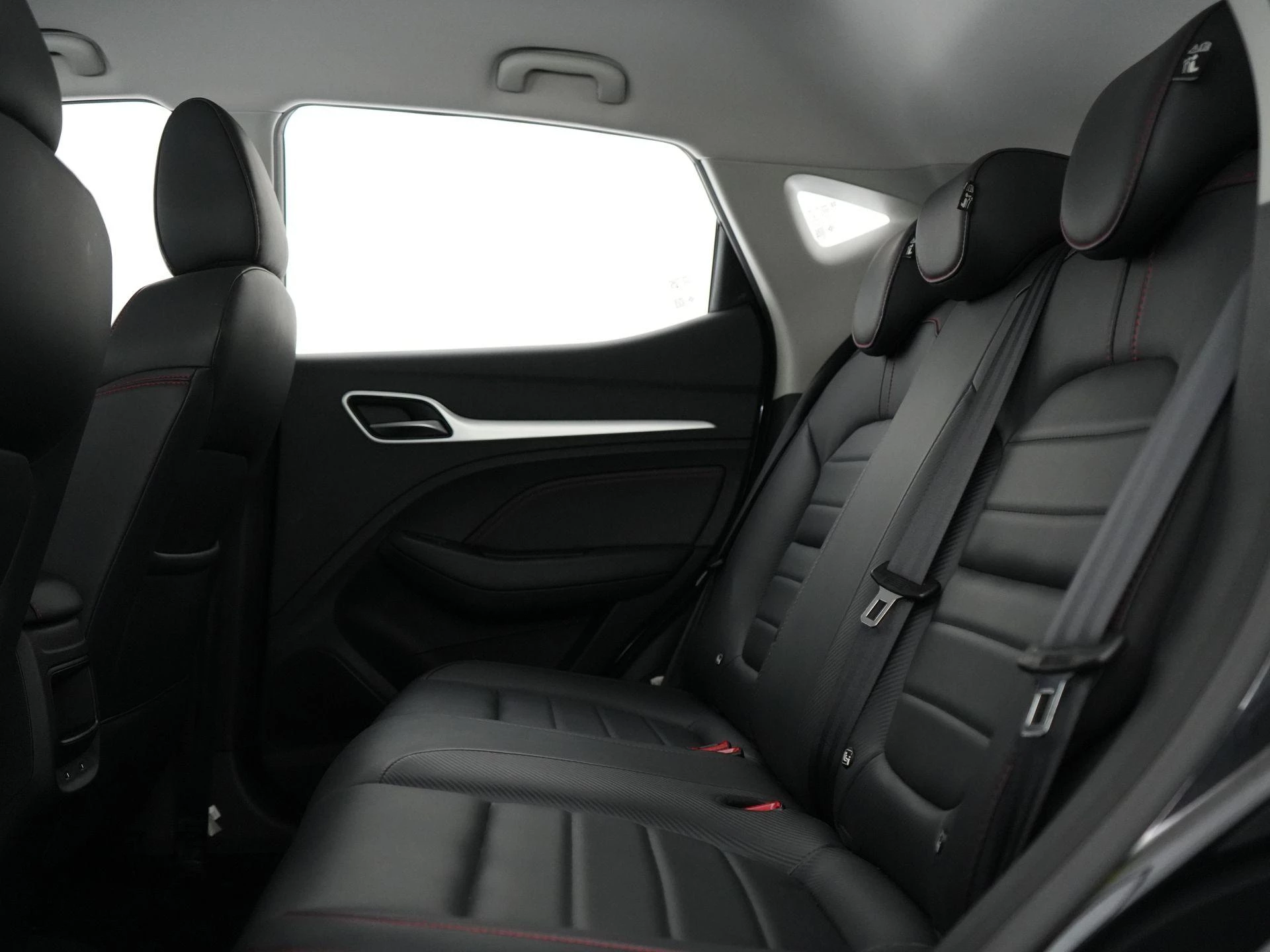 MG ZS ICE 1.0 AT LUXURY FWD