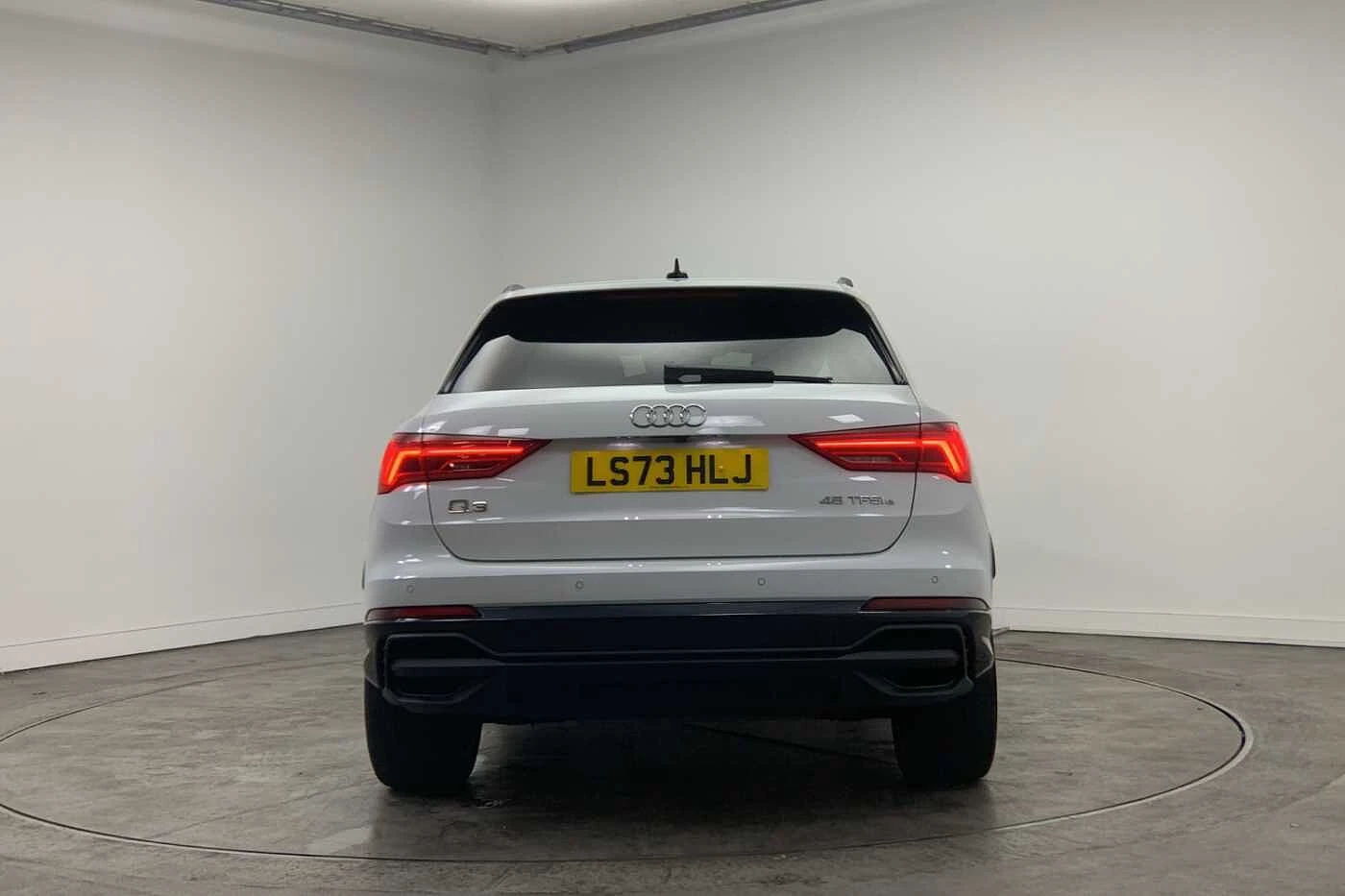 Audi-Q3-image-10