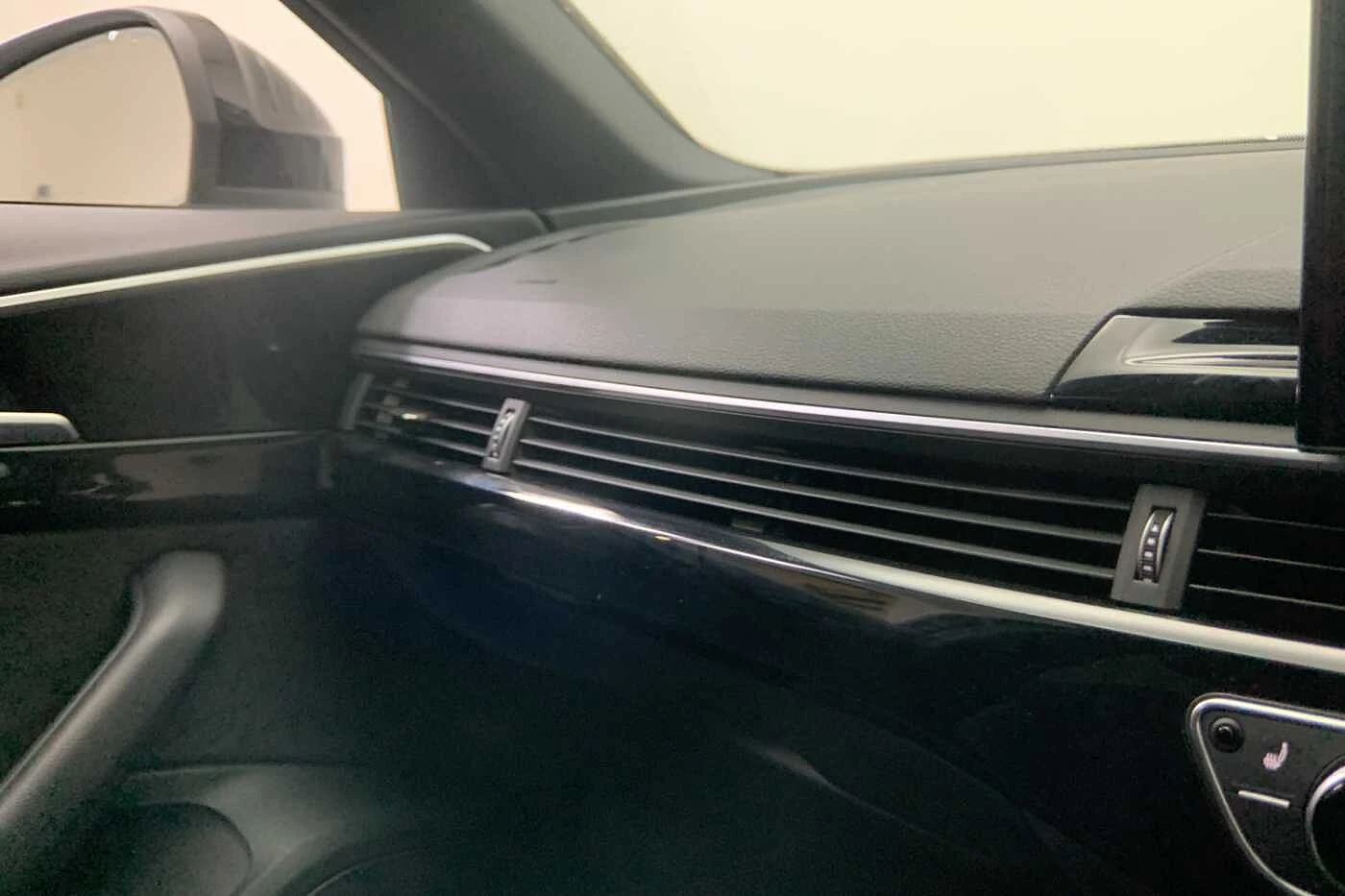 Audi-A4-image-18