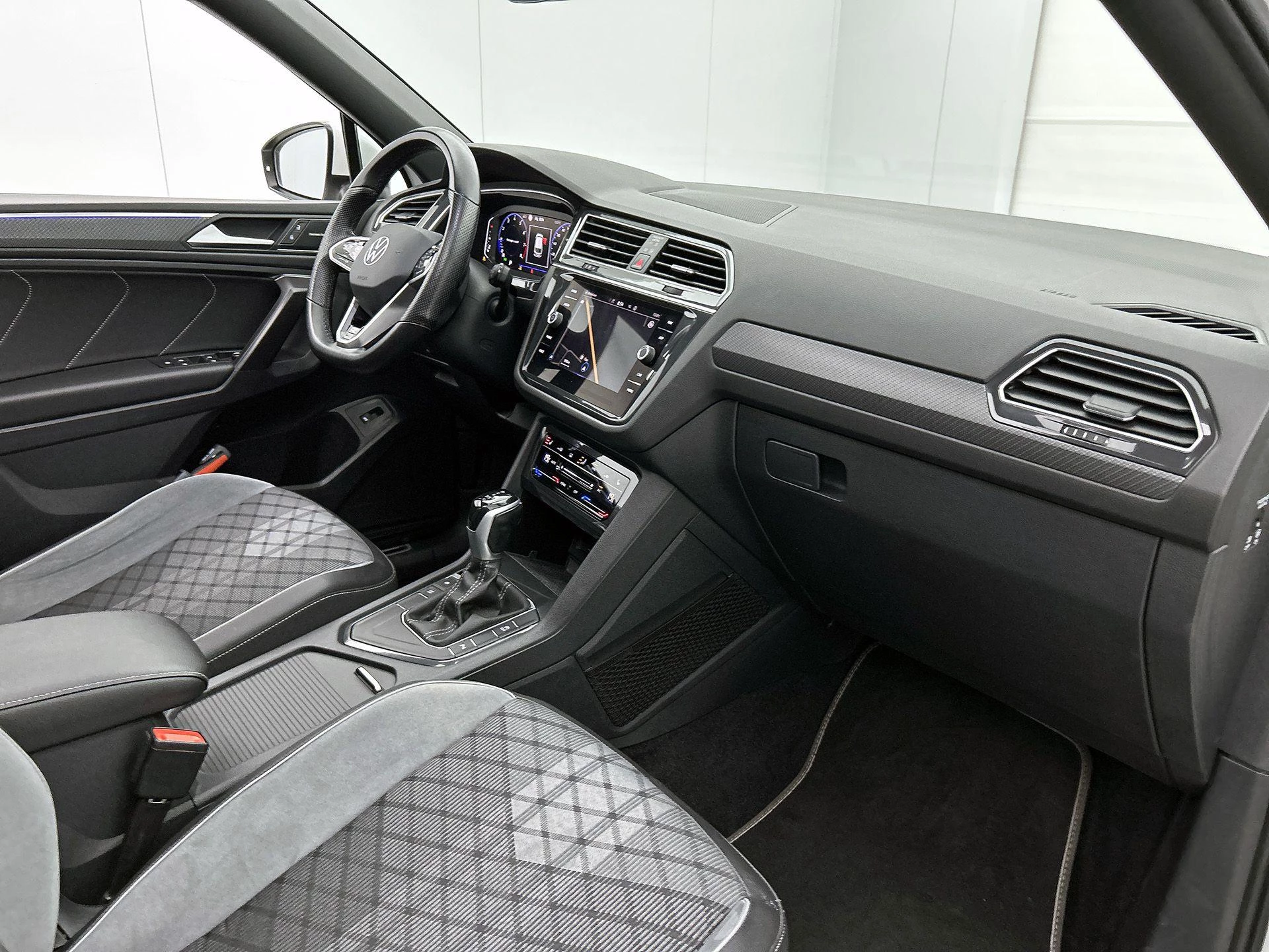 Volkswagen-Tiguan Allspace-image-20
