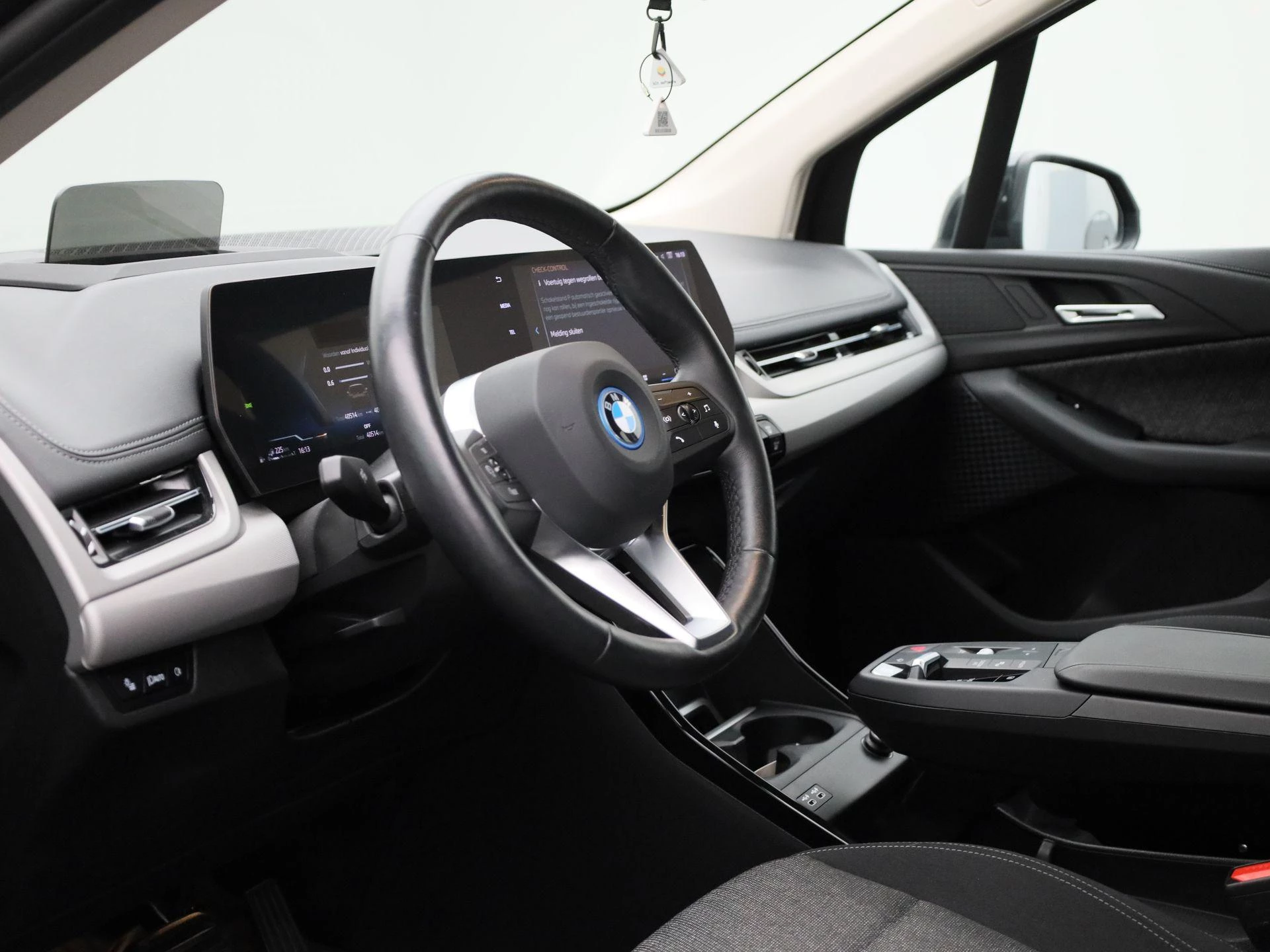 BMW-2 Serie-image-28