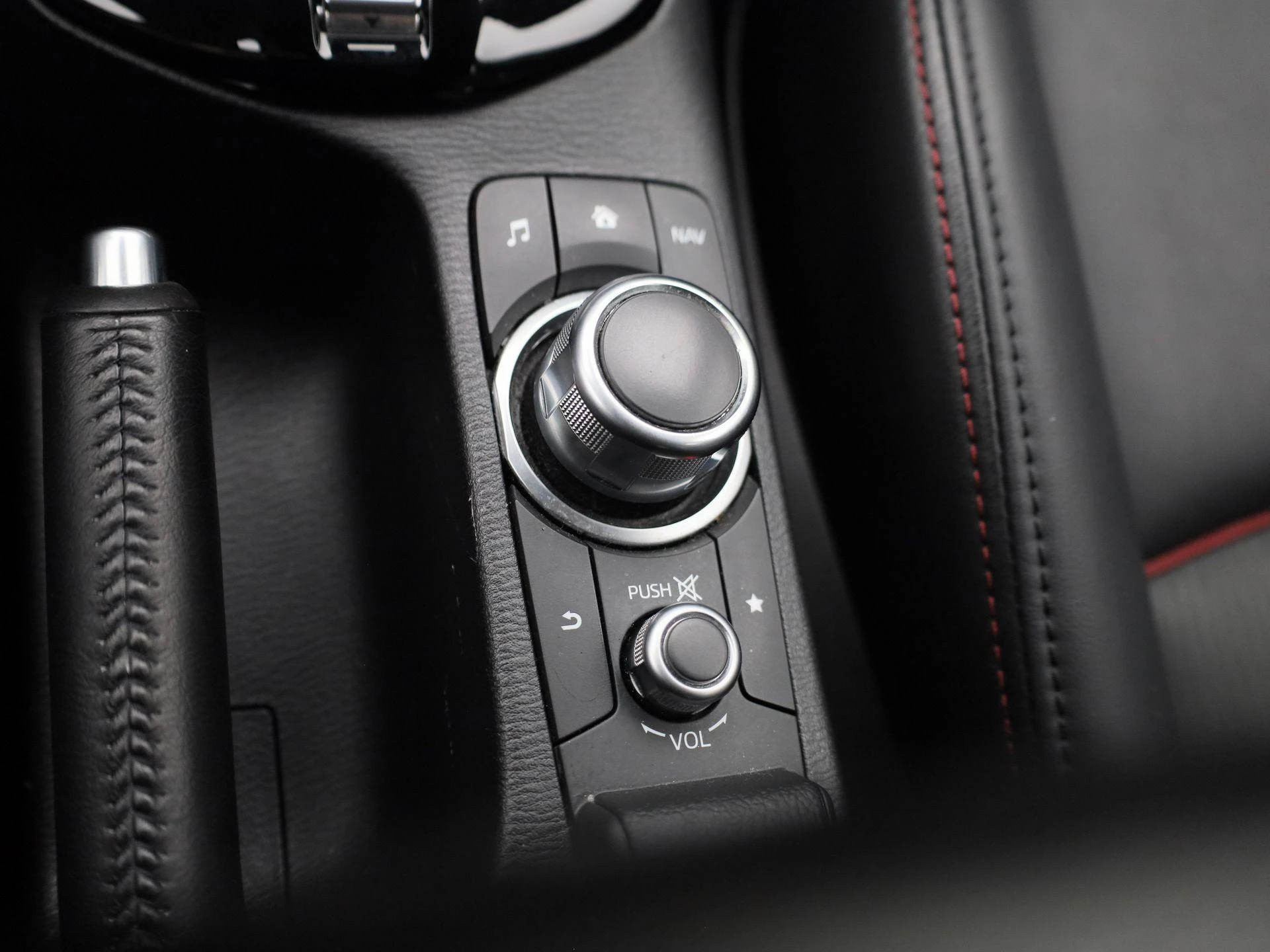 Mazda CX-3 2.0 SkyActiv-G 120 GT-M