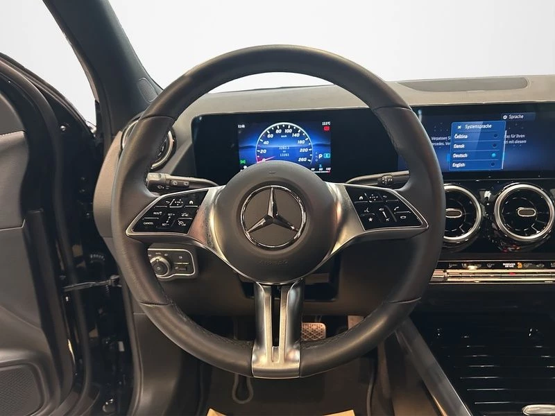 Mercedes-Benz GLA 200 d PROGRESSIVE LED AHK SHZ KLIMA ProgressiveH247 GLA 200 d PROGRESSIVE LED AHK SHZ KLIMA Progressive