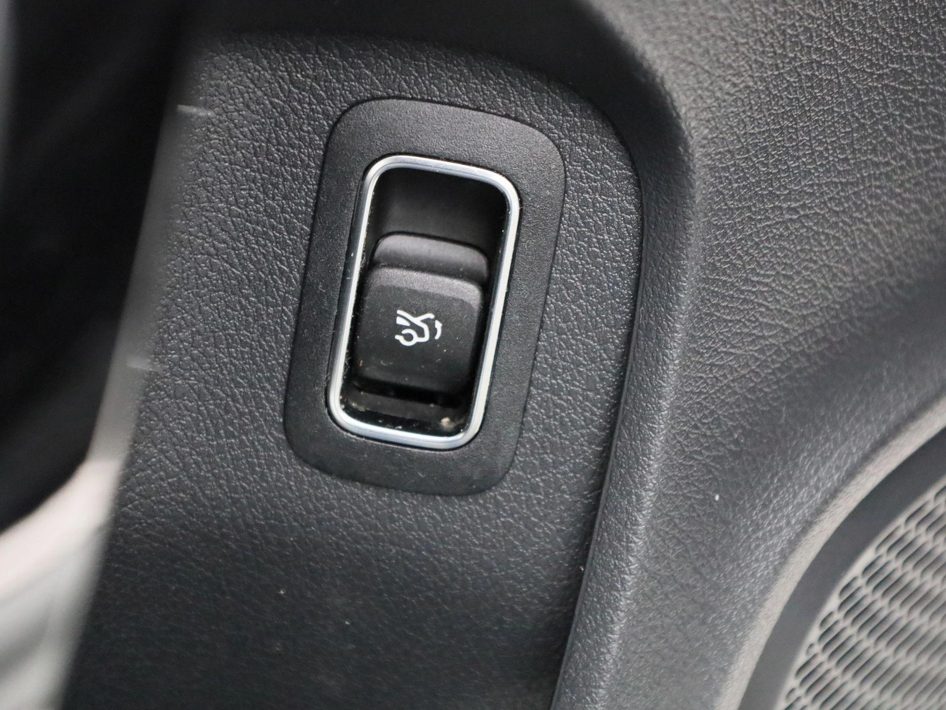 Mercedes-Benz-A-Klasse-image-30