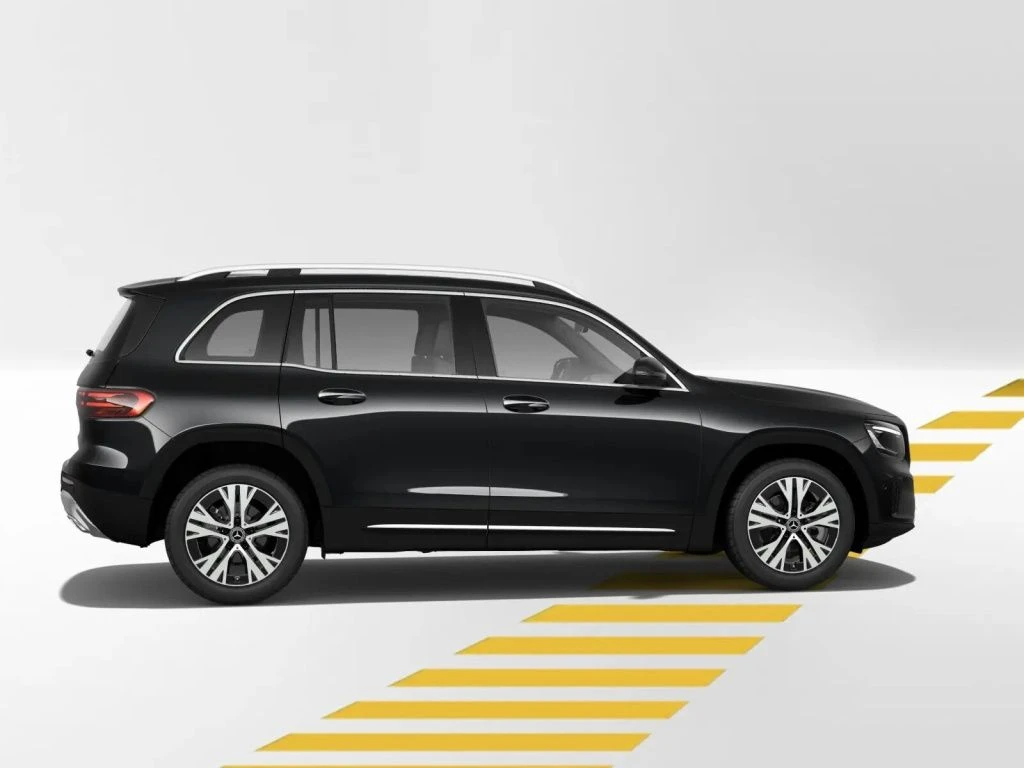 Mercedes-Benz-GLB 200 d-image-7