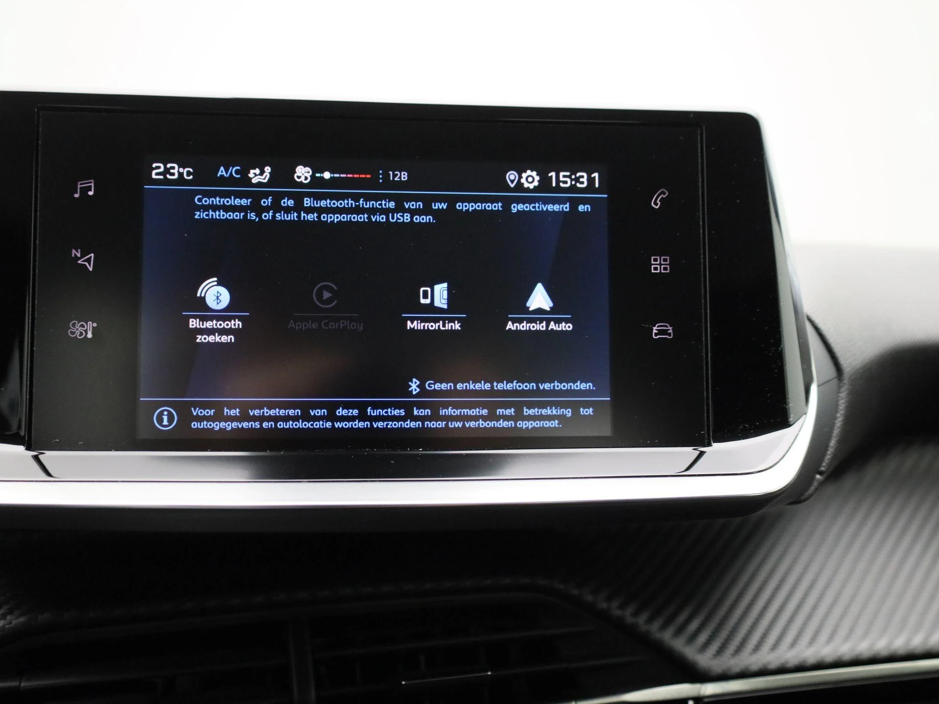 Peugeot-208-image-15