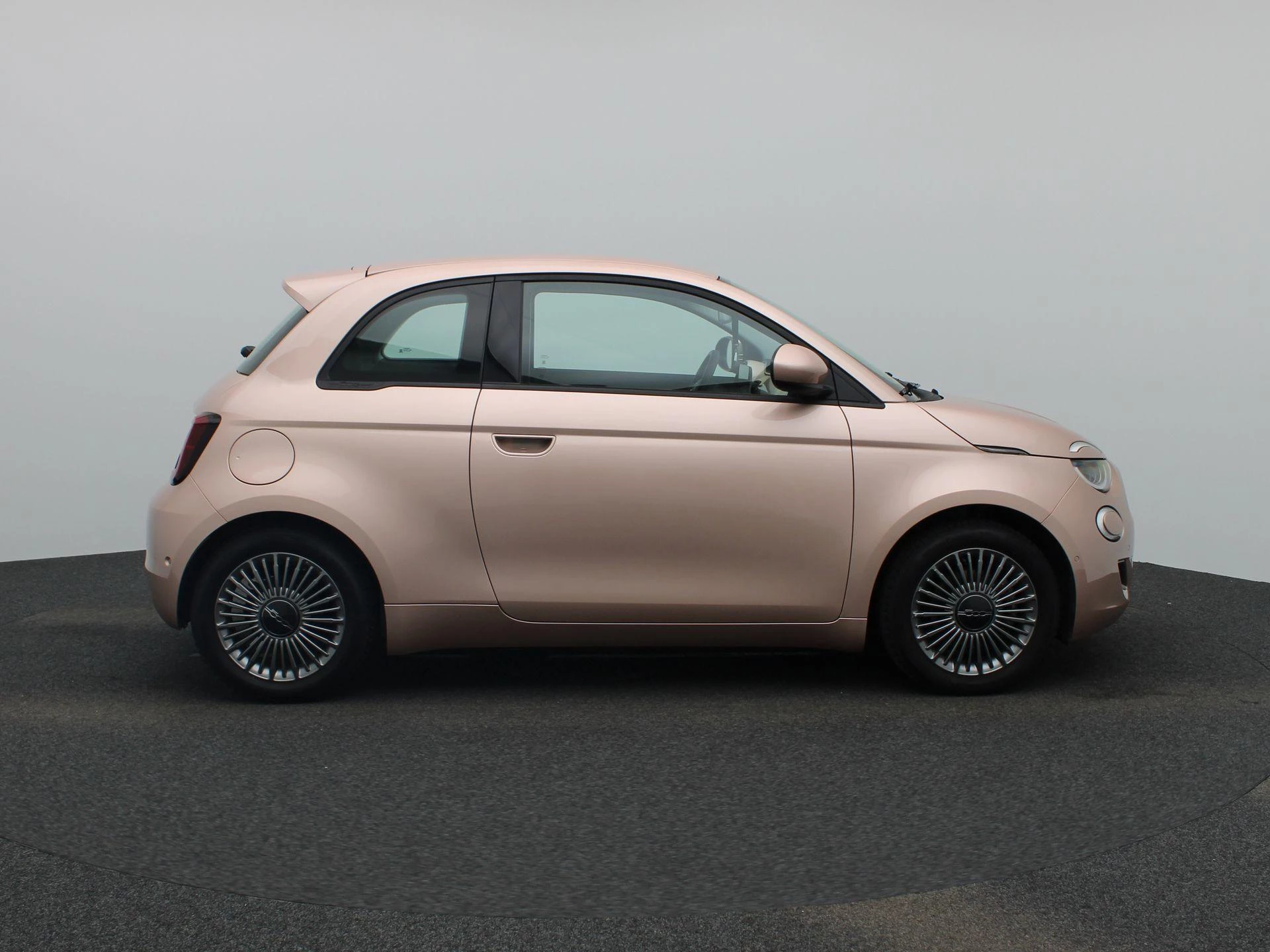 Fiat-500e-image-5