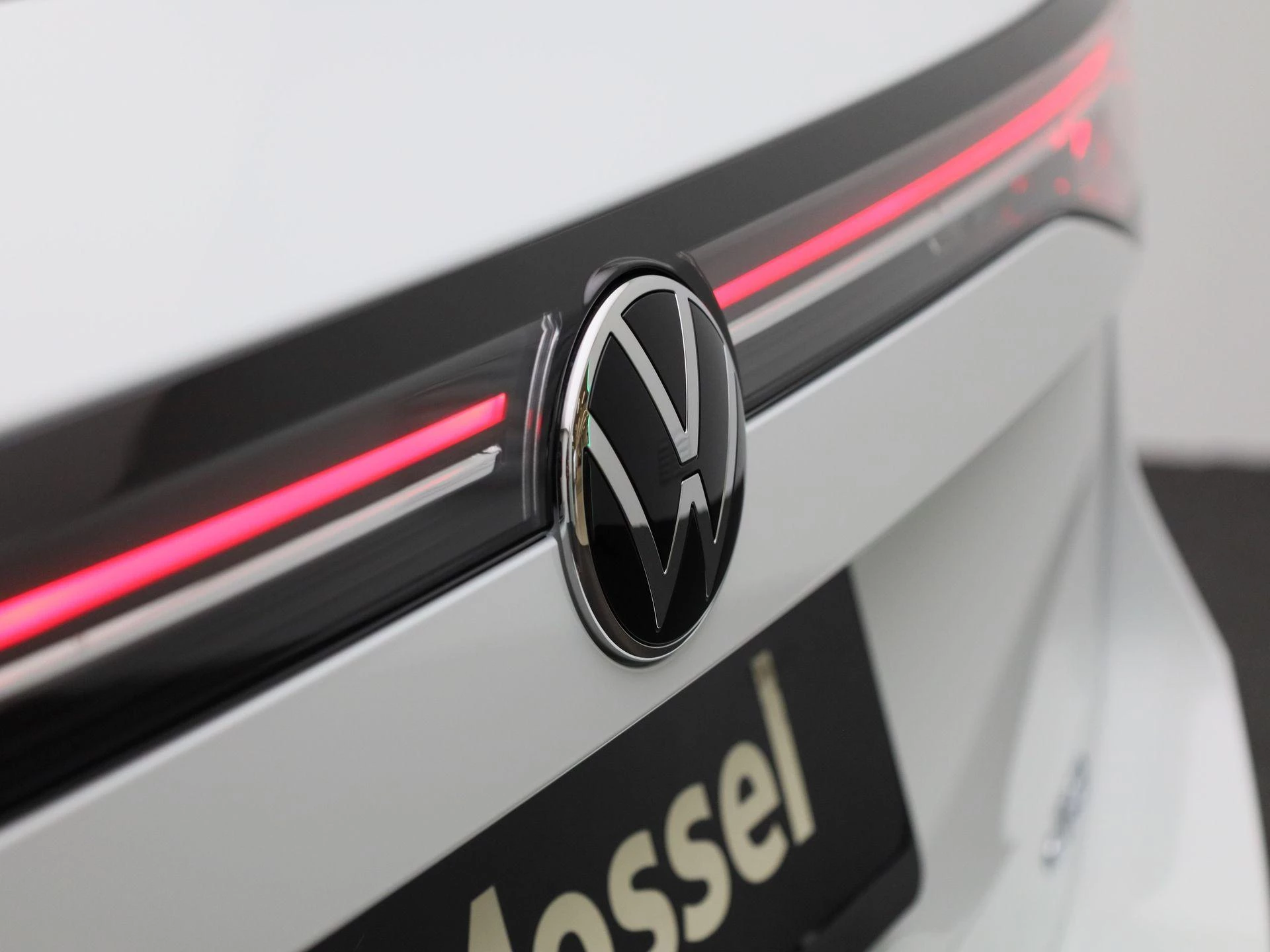 Volkswagen-Passat-image-33