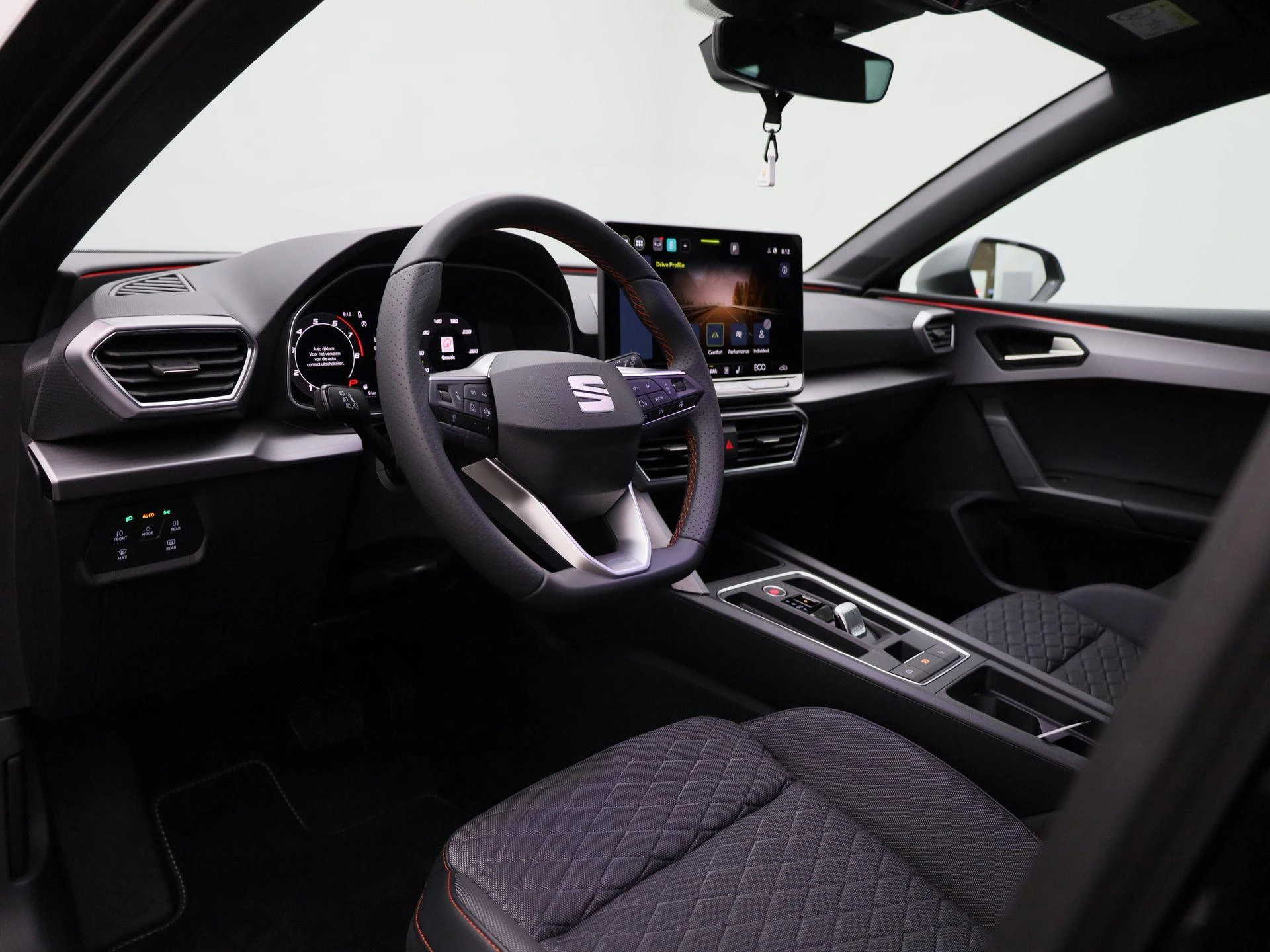 SEAT Leon Sportstourer 1.5 TSI e-Hybrid FR Business