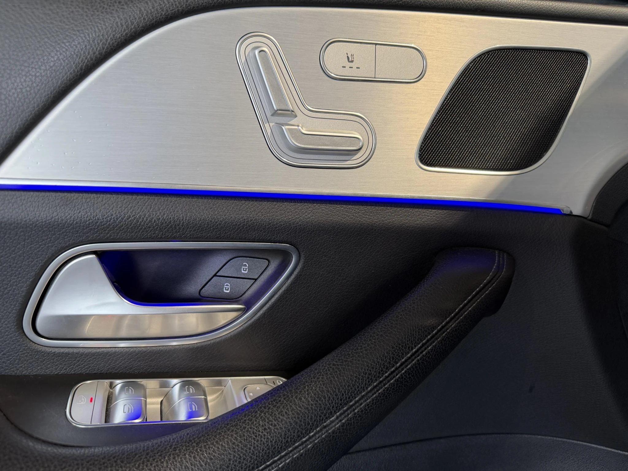 Mercedes-Benz-GLE-image-10