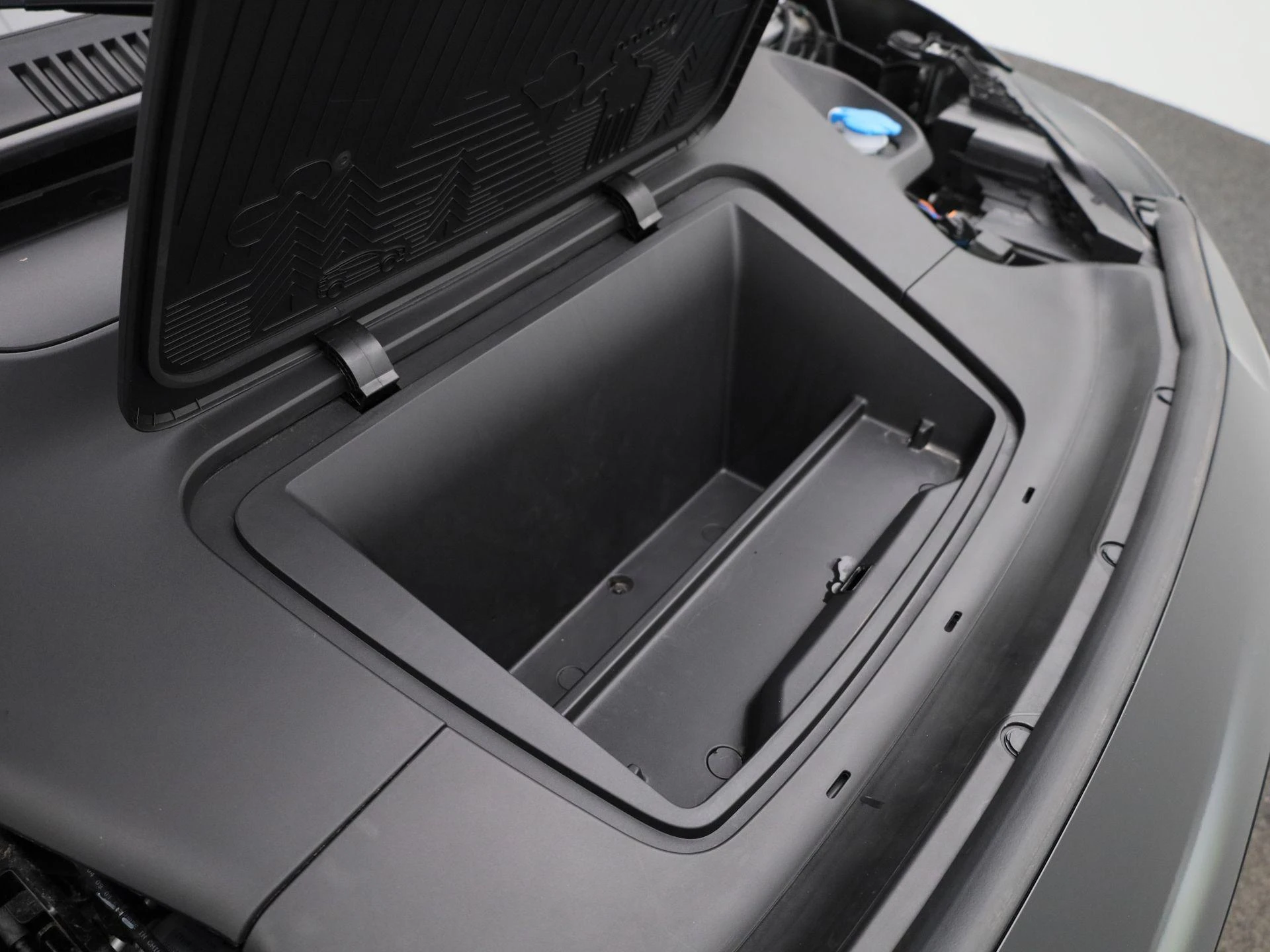 Volvo-EX30-image-40