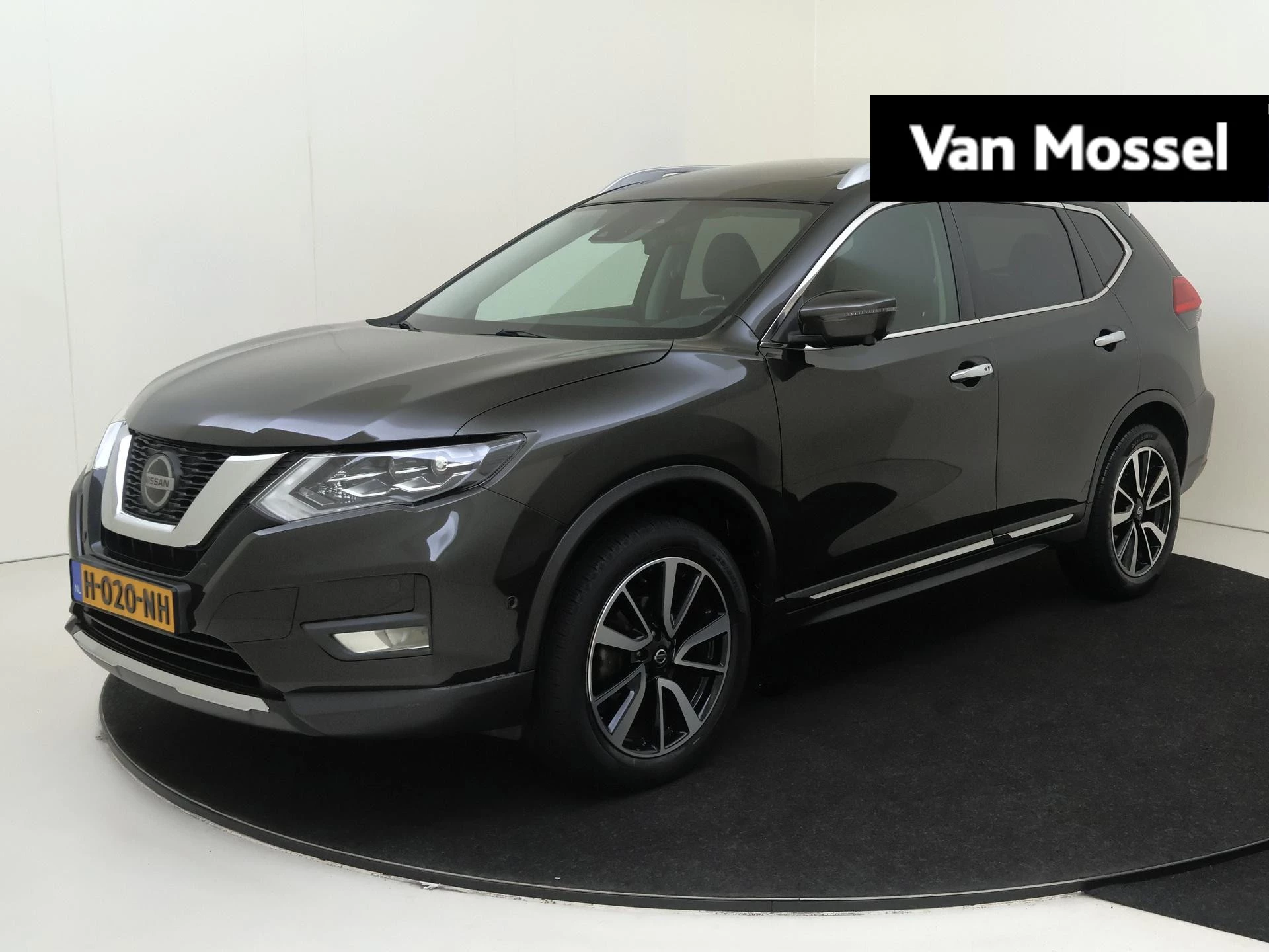 Nissan-X-Trail-image-0