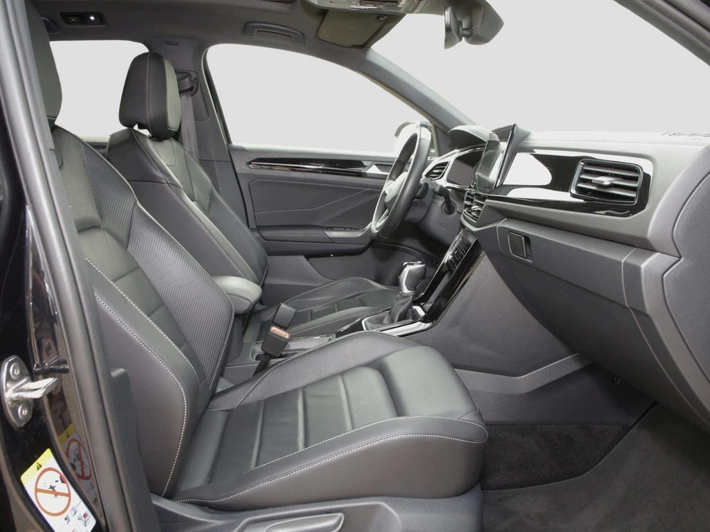 Volkswagen T-Roc 1.5 TSI DSG R-Line Black Style 19" BEATS Pano Navi+VC ACC LED RFK+PDC SHZ
